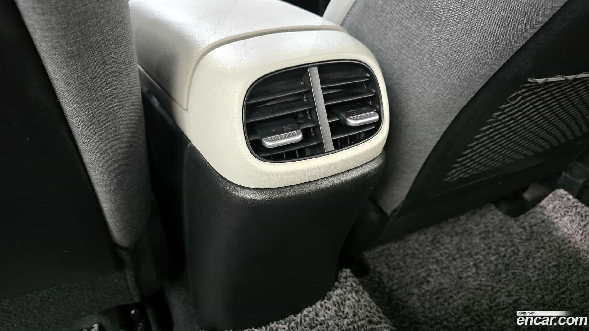 AVANTE Hyundai 2021.10-OPTION-045