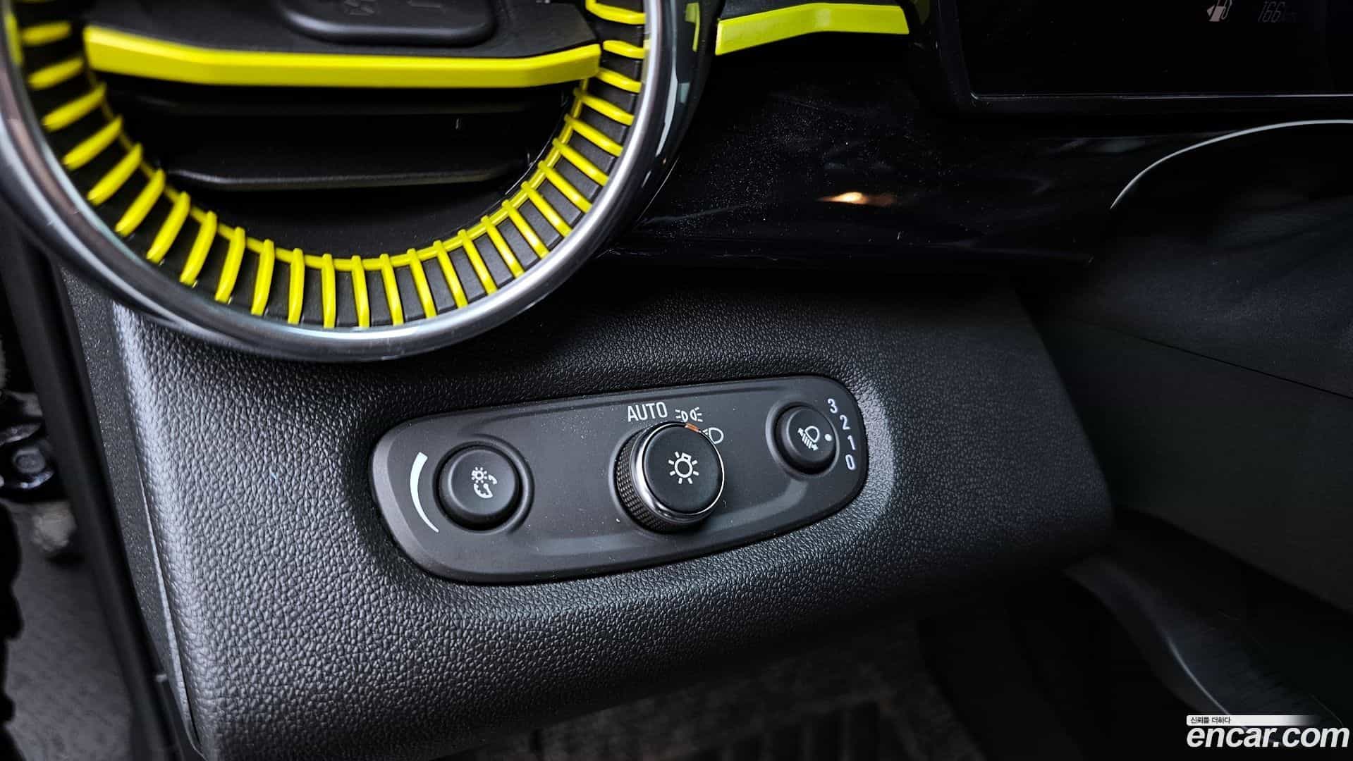 Trax Chevrolet 2023.5-OPTION-023