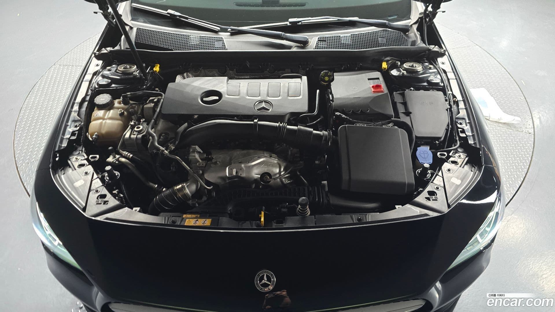 Main__Slider__Photo:CLA-Class Mercedes-Benz 2020.3-5