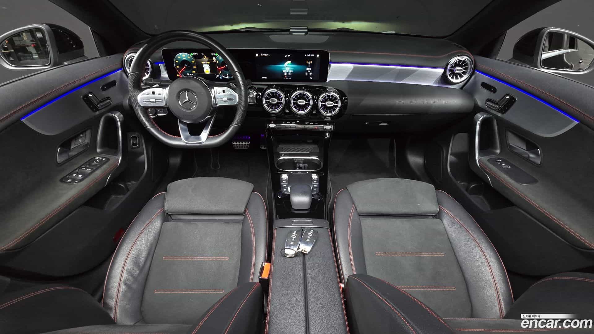 CLA-Class Mercedes-Benz 2020.3-INNER-007