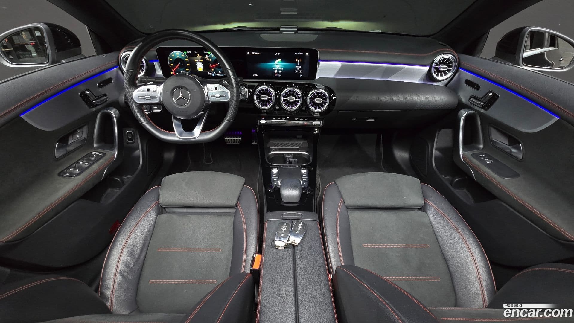 Main__Slider__Photo:CLA-Class Mercedes-Benz 2020.3-6