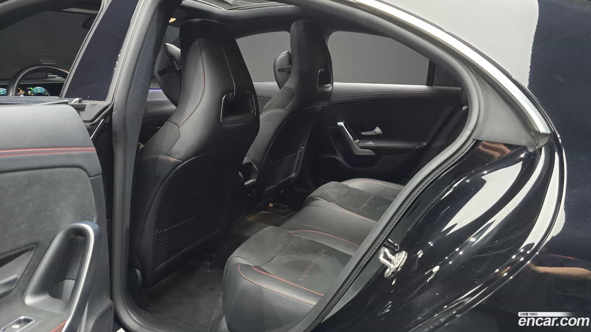 CLA-Class Mercedes-Benz 2020.3-OPTION-015