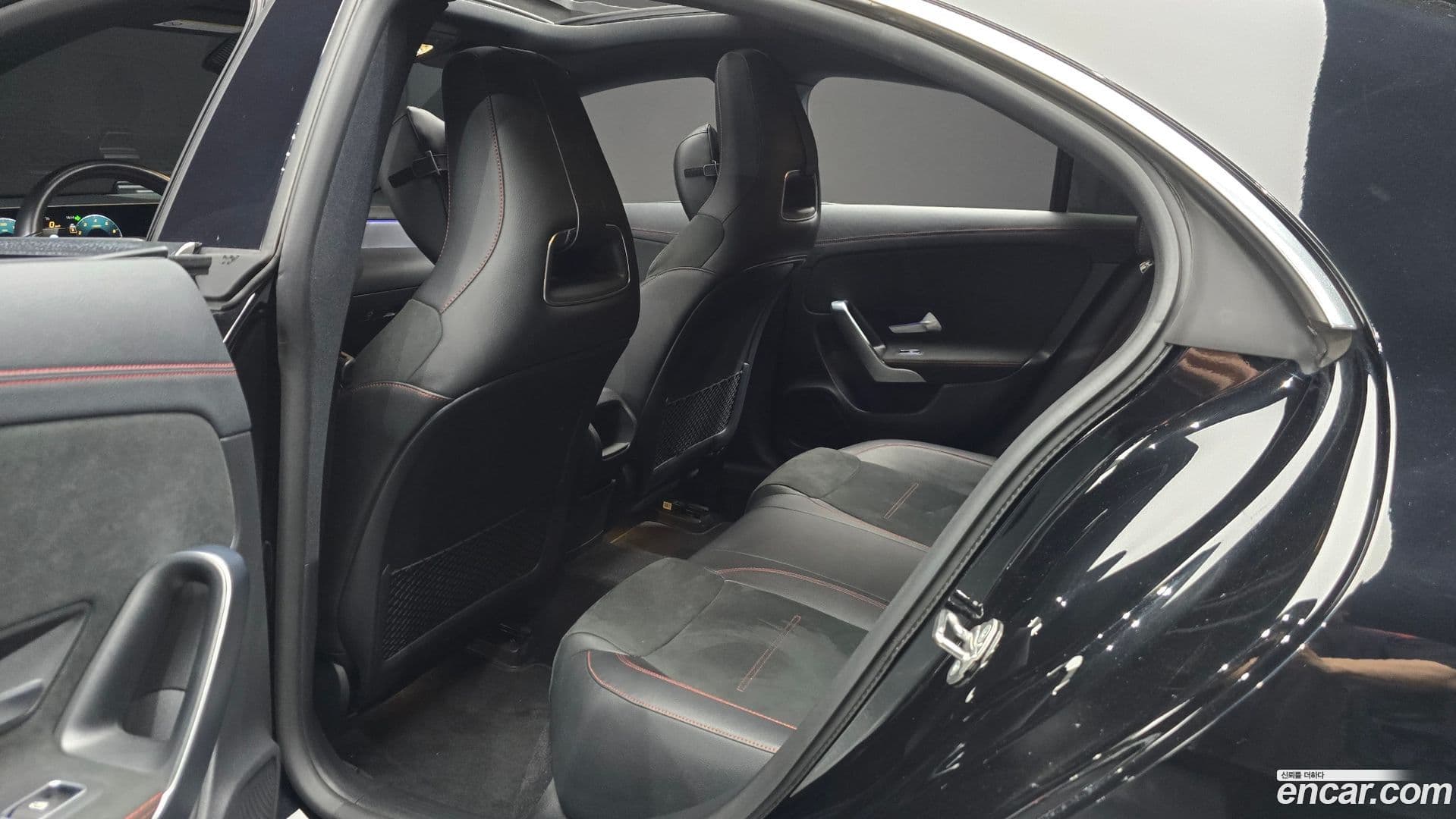Main__Slider__Photo:CLA-Class Mercedes-Benz 2020.3-10