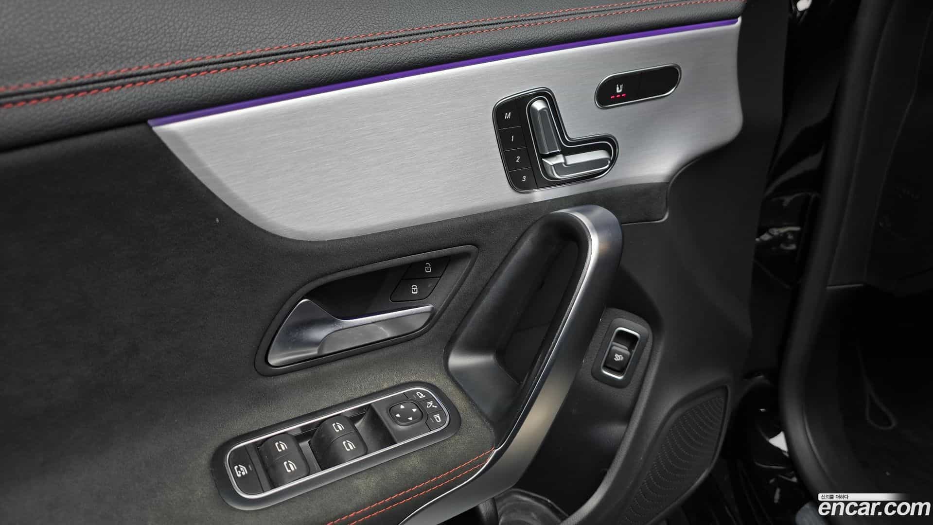 CLA-Class Mercedes-Benz 2020.3-OPTION-019