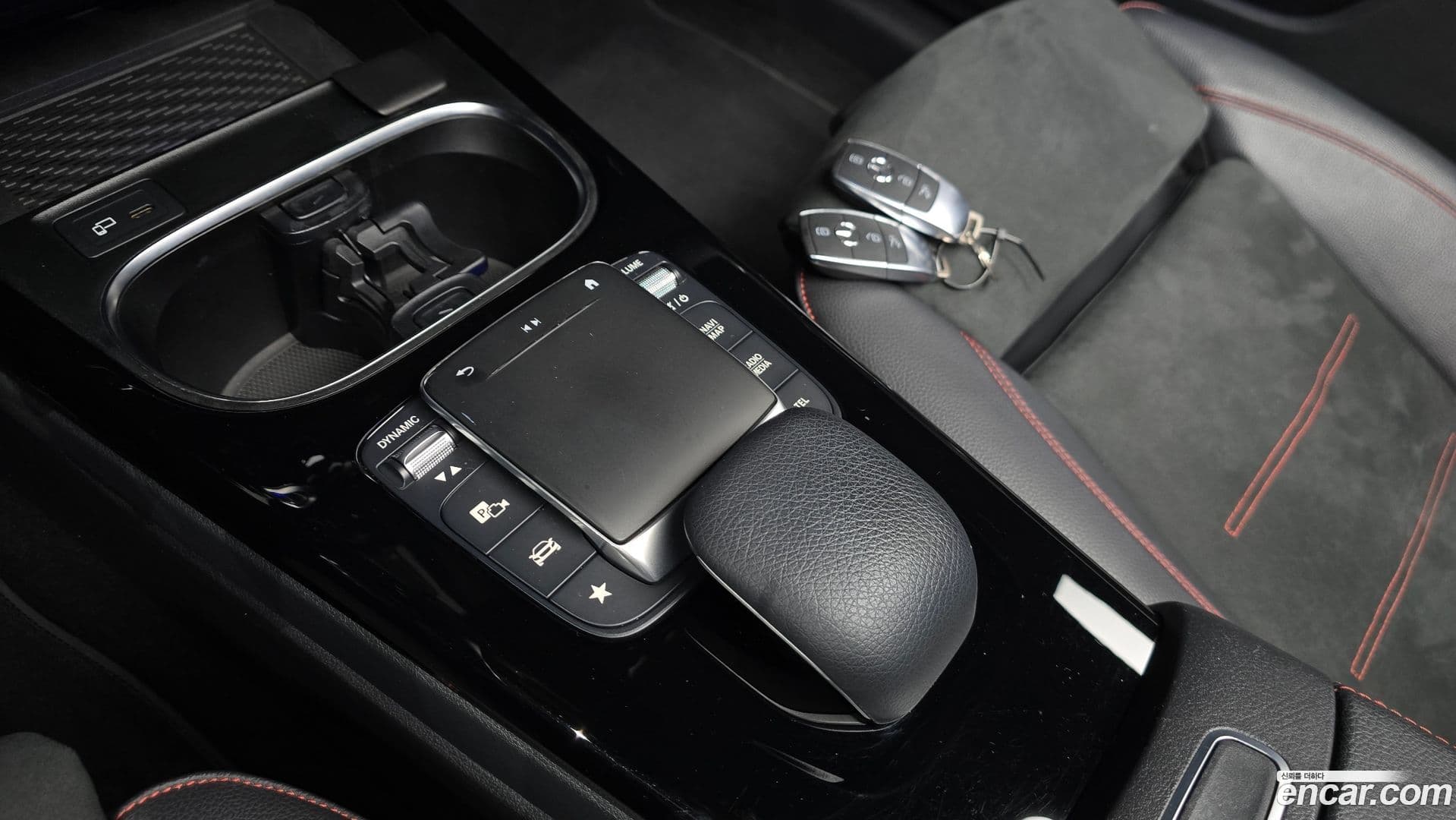 Main__Slider__Photo:CLA-Class Mercedes-Benz 2020.3-17