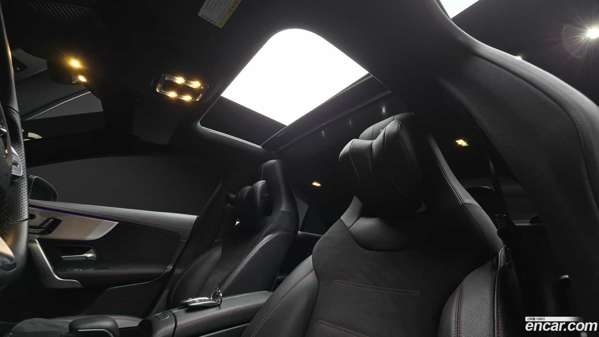 CLA-Class Mercedes-Benz 2020.3-OPTION-024