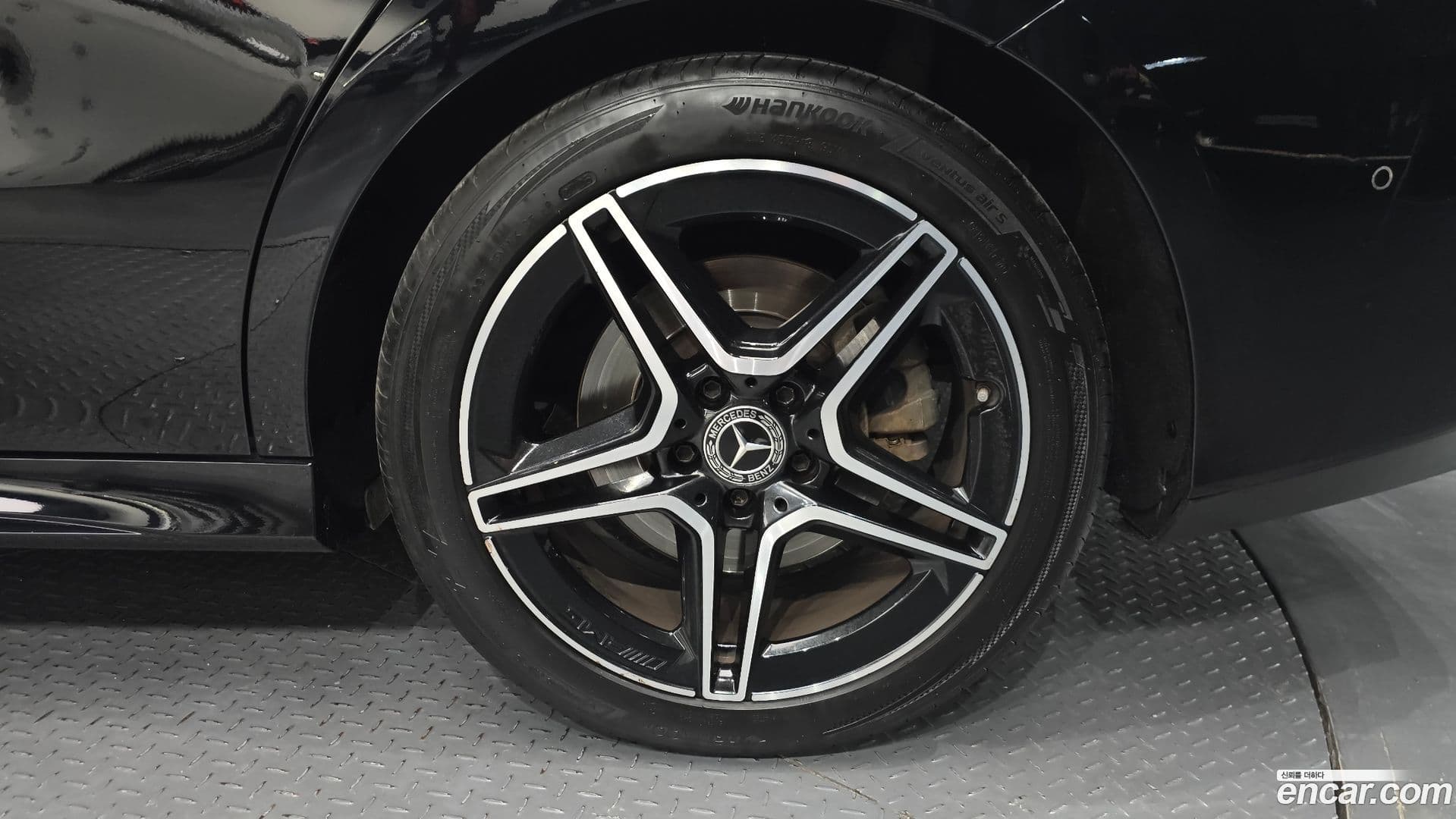 Main__Slider__Photo:CLA-Class Mercedes-Benz 2020.3-20