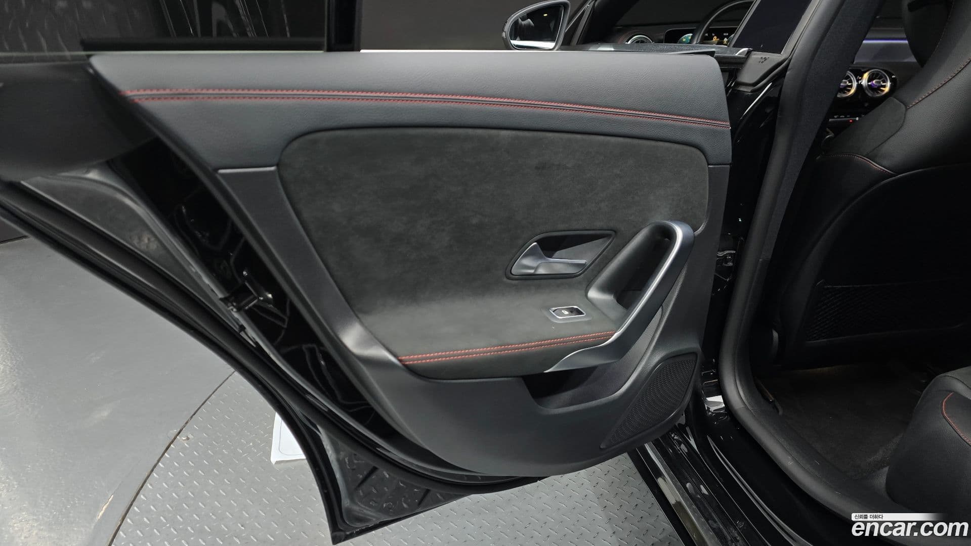Main__Slider__Photo:CLA-Class Mercedes-Benz 2020.3-24