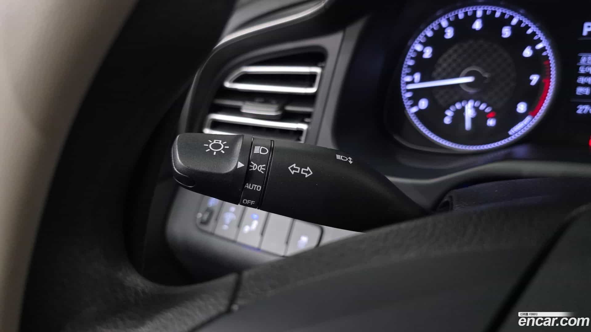 AVANTE Hyundai 2020.0-OPTION-019