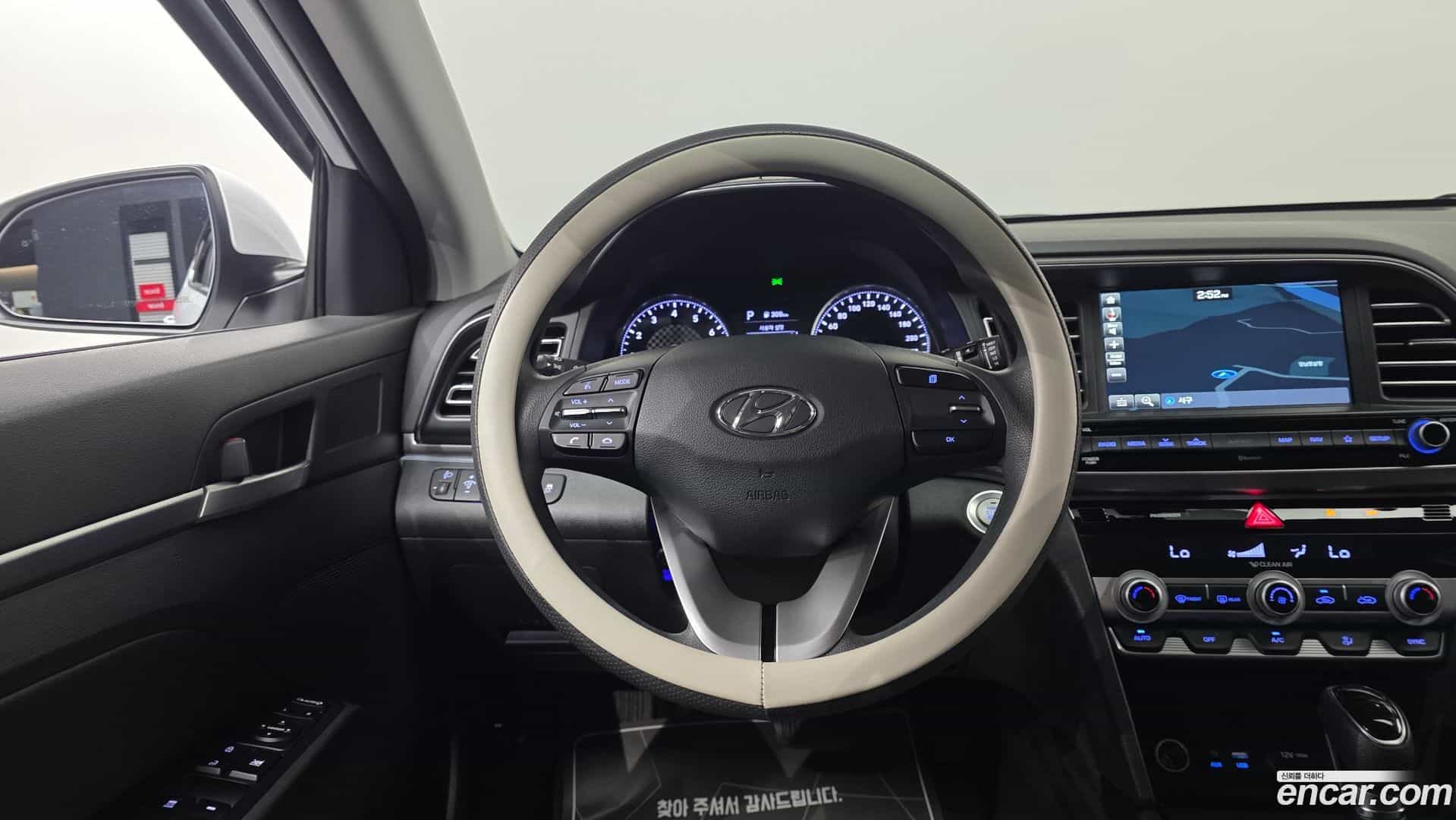 AVANTE Hyundai 2020.0-OPTION-020