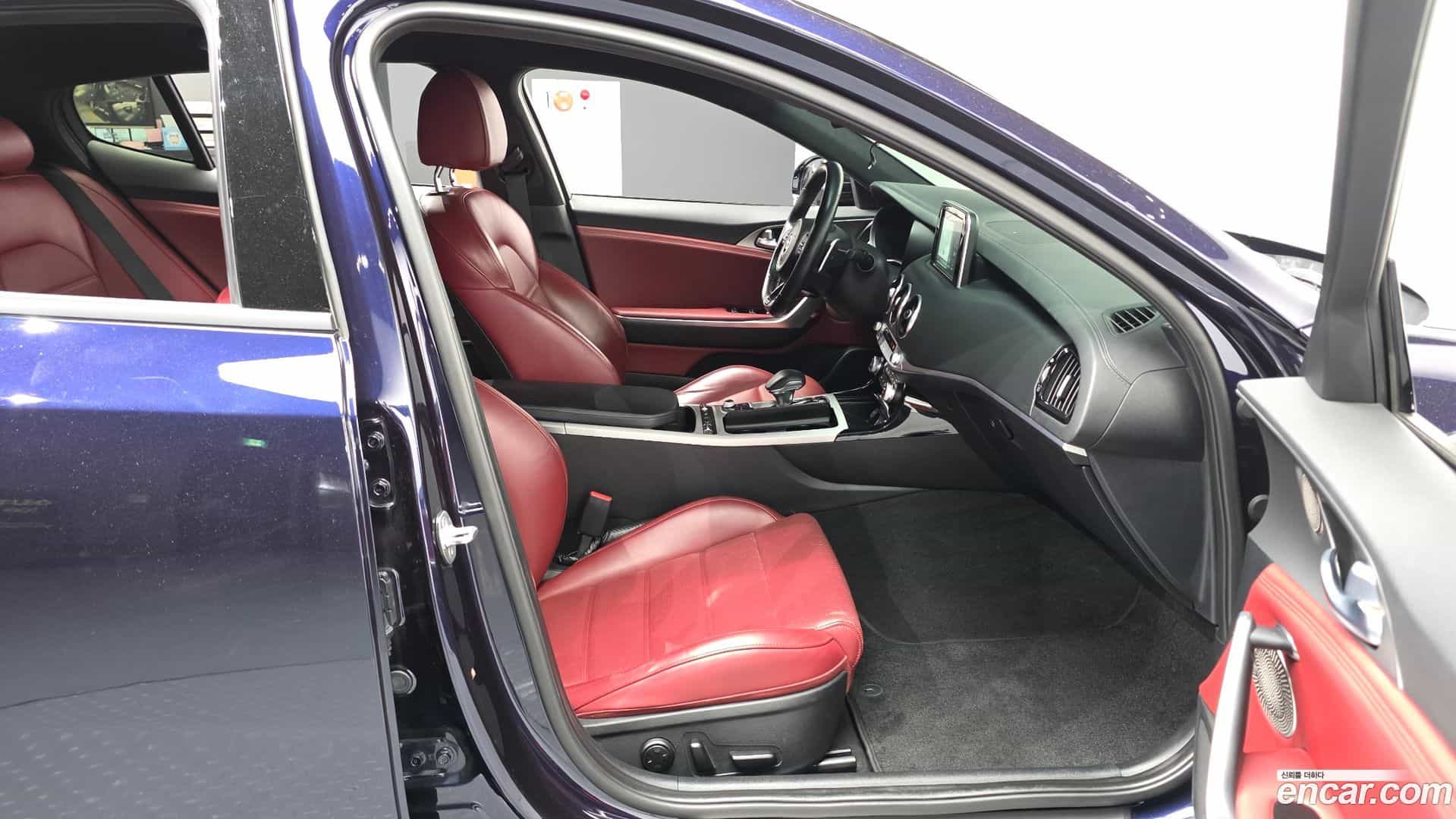 Stinger Kia 2017.8-OPTION-015
