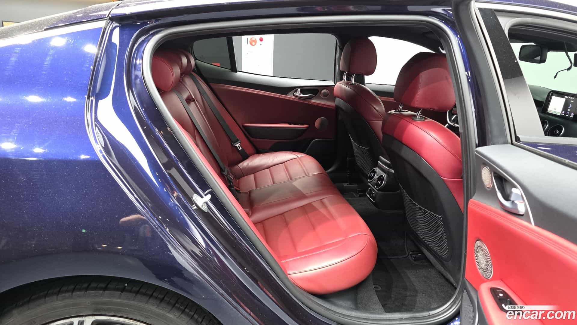 Stinger Kia 2017.8-OPTION-016