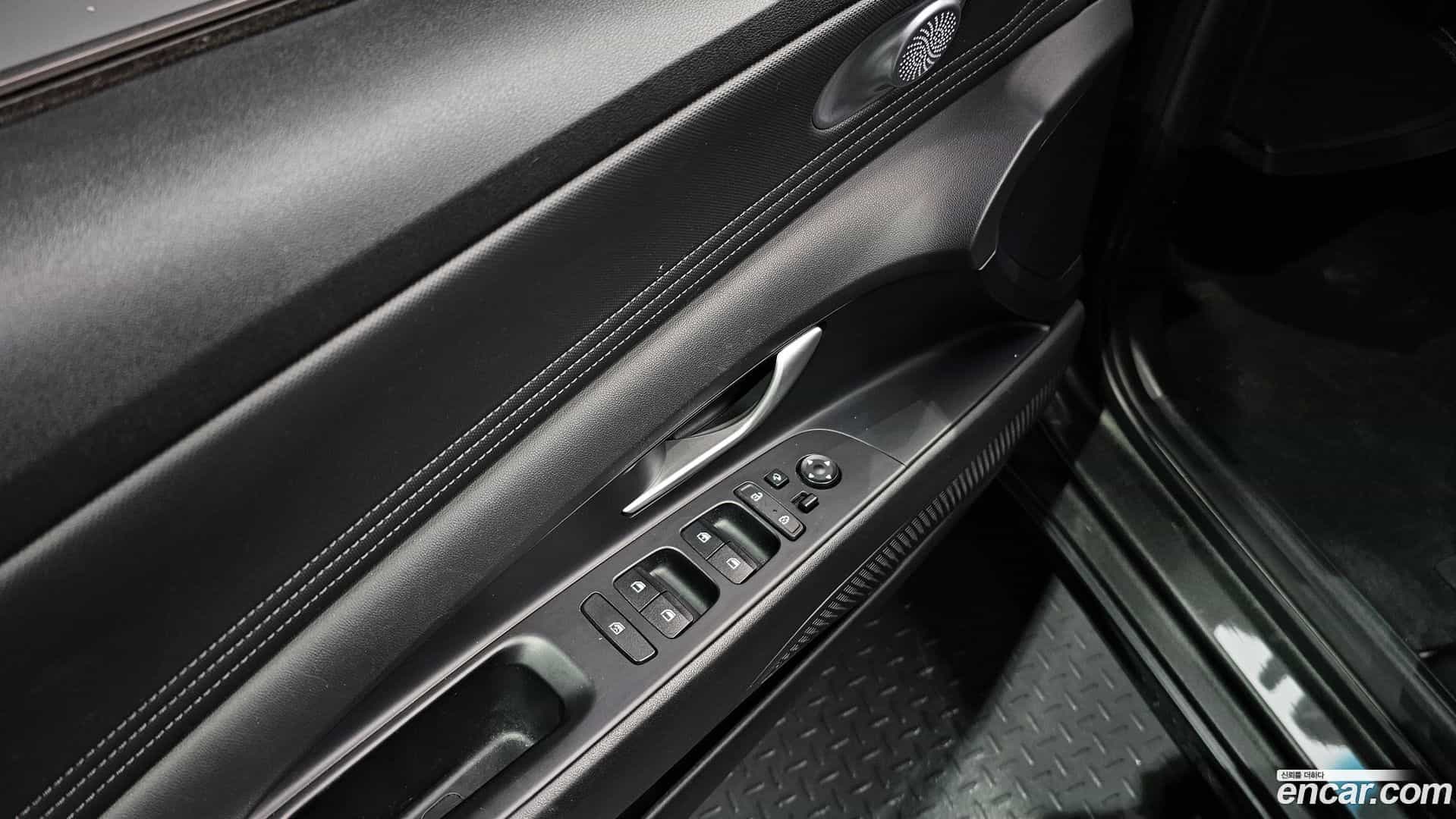 AVANTE Hyundai 2021.6-OPTION-023