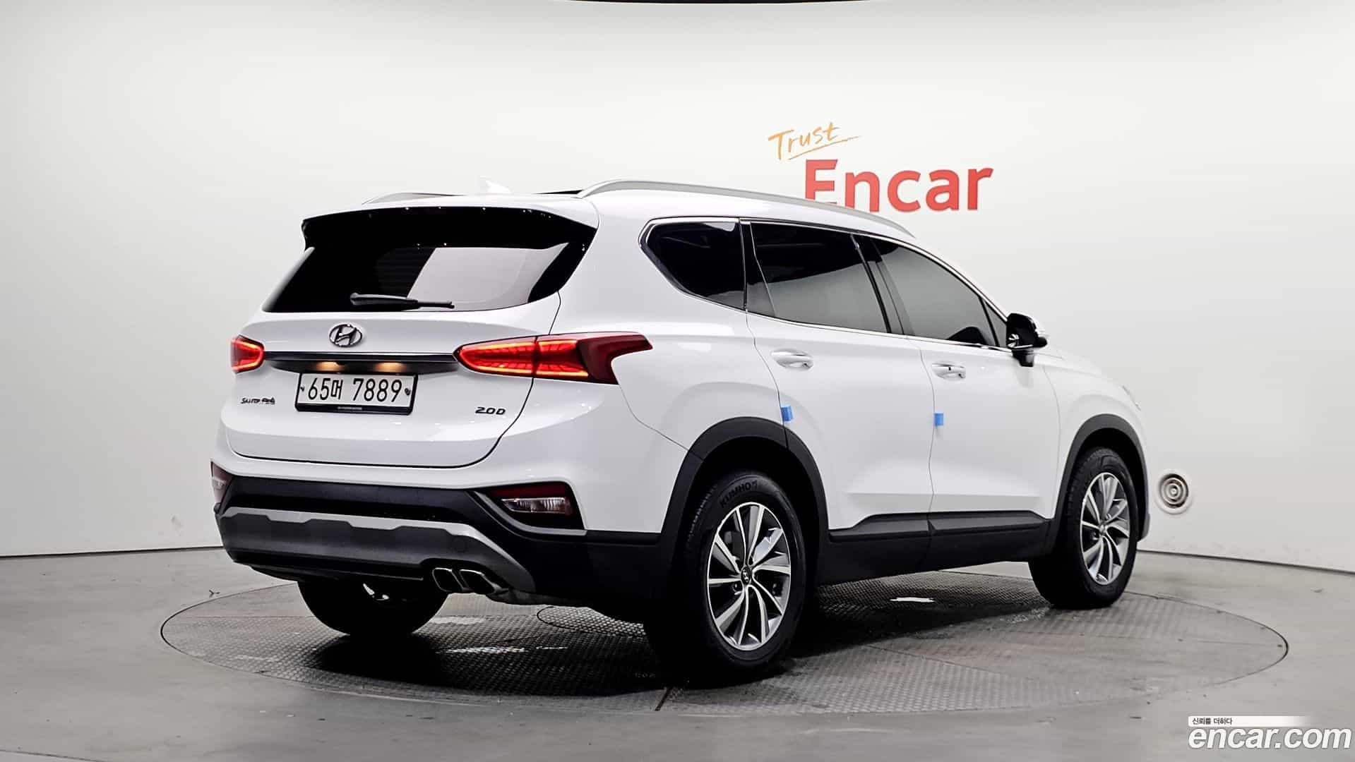 Santafe Hyundai 2019.2-OUTER-002