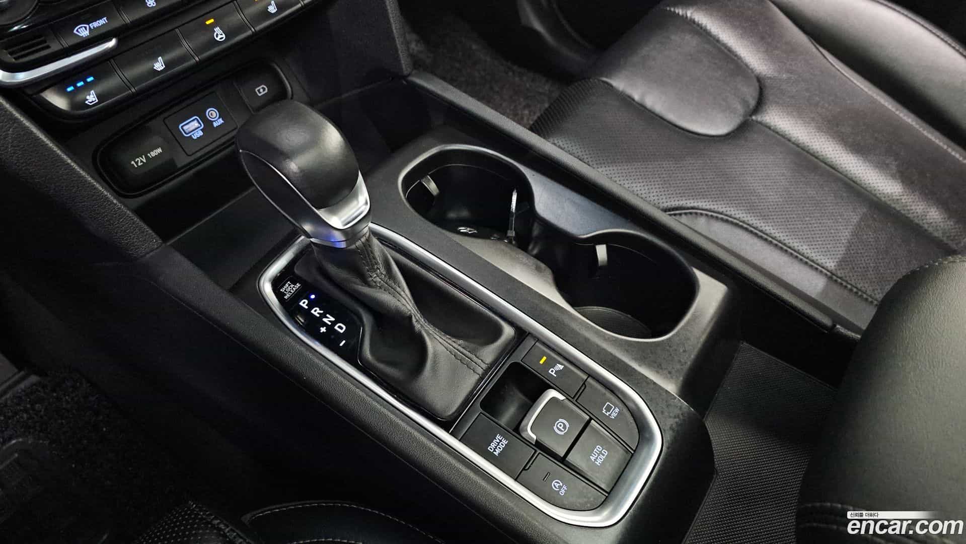 Santafe Hyundai 2019.2-INNER-009