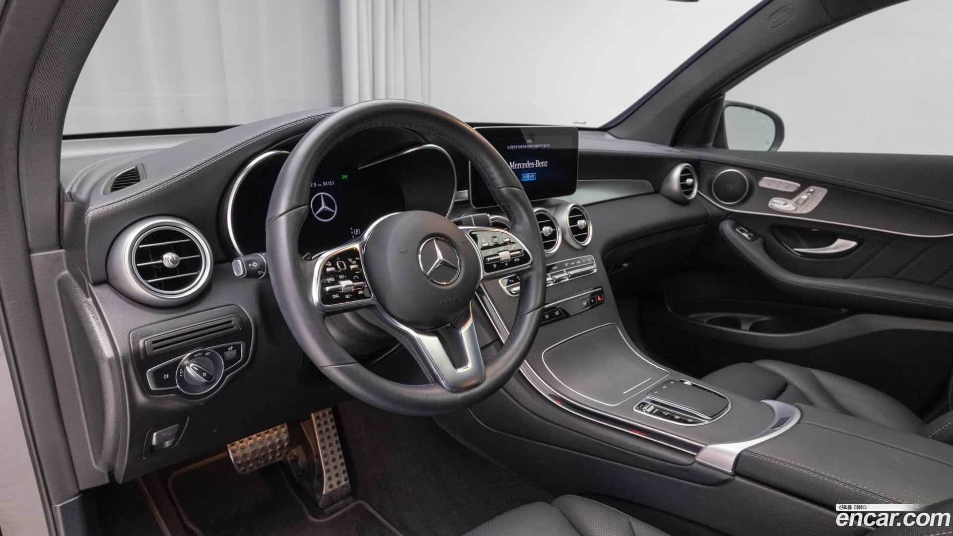 GLC-Class Mercedes-Benz 2023.1-OPTION-020