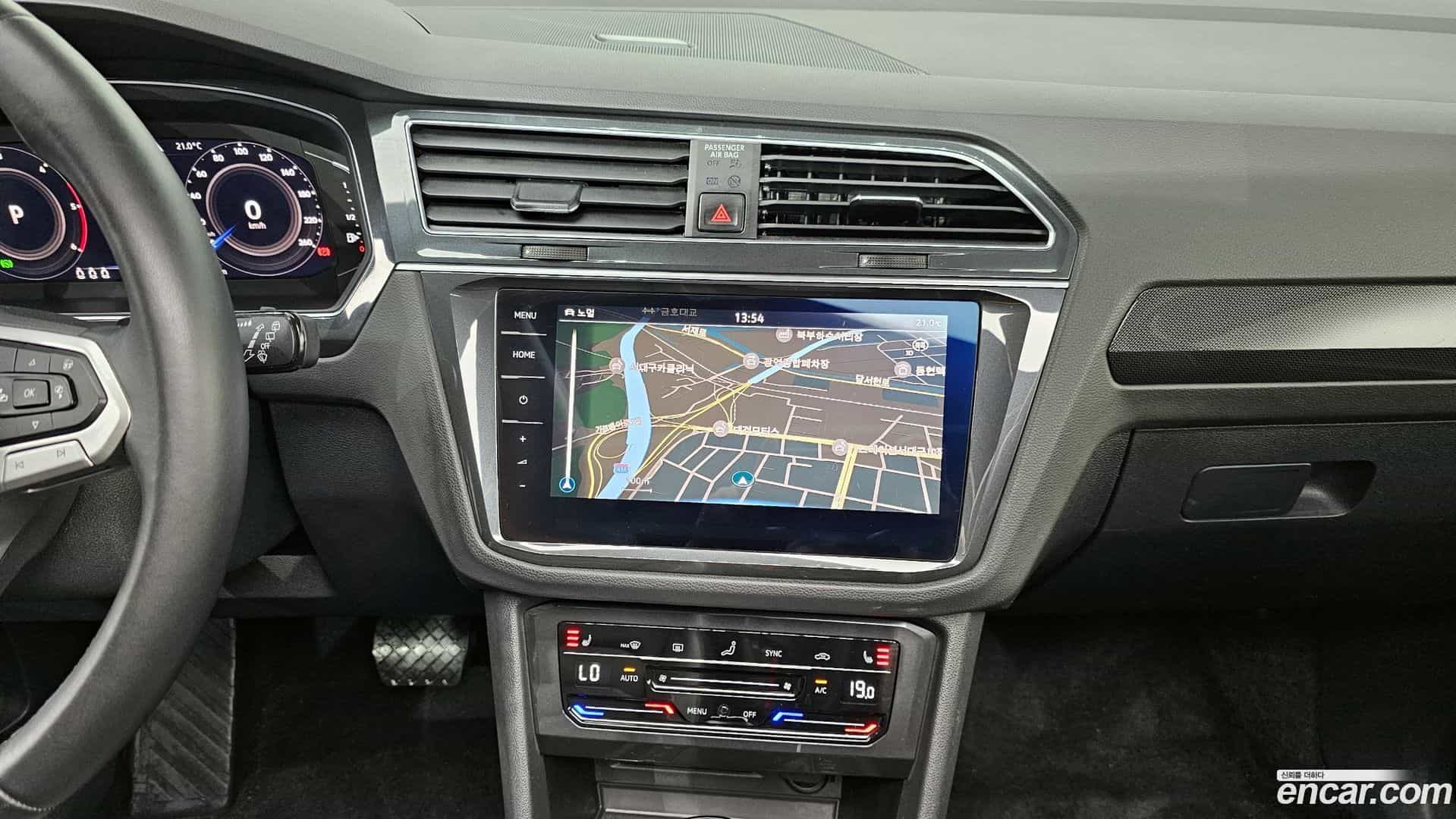 Tiguan Volkswagen 2022.7-OPTION-017