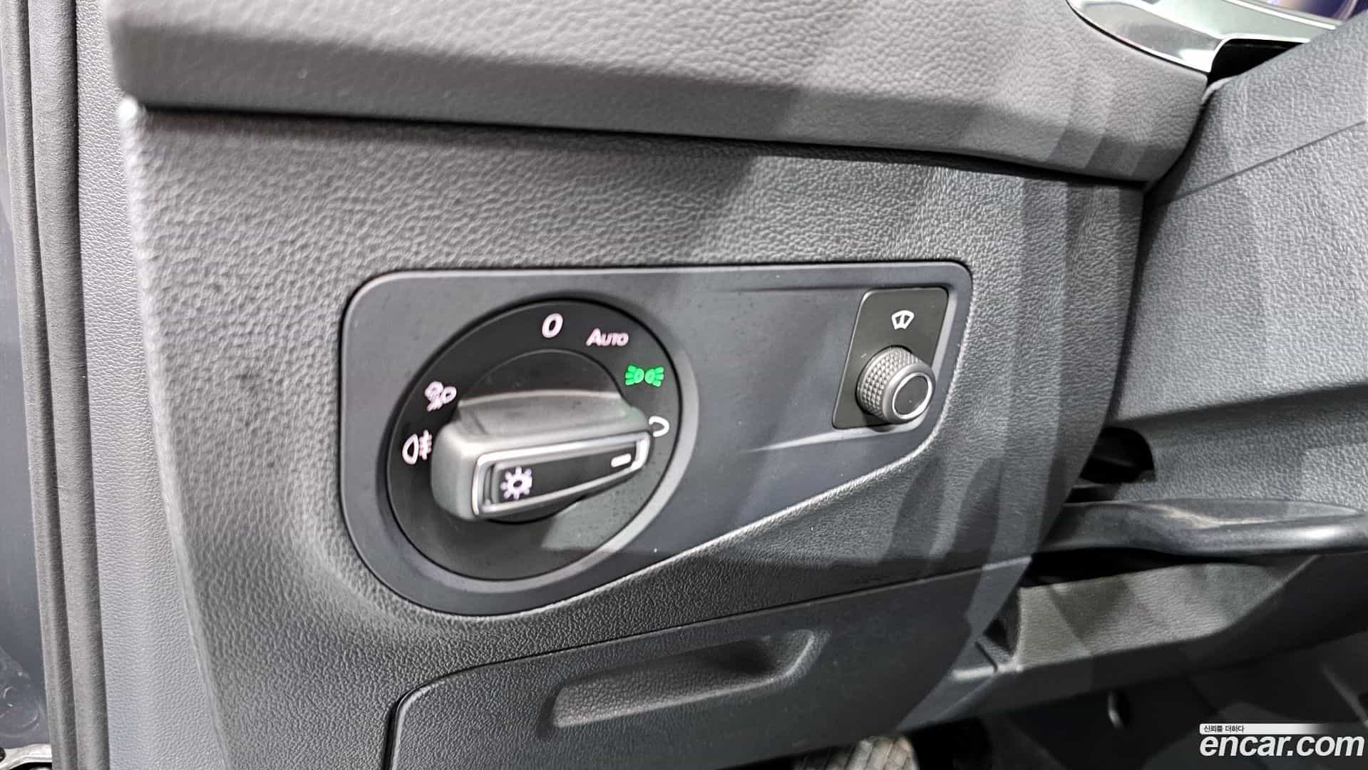 Tiguan Volkswagen 2022.7-OPTION-024