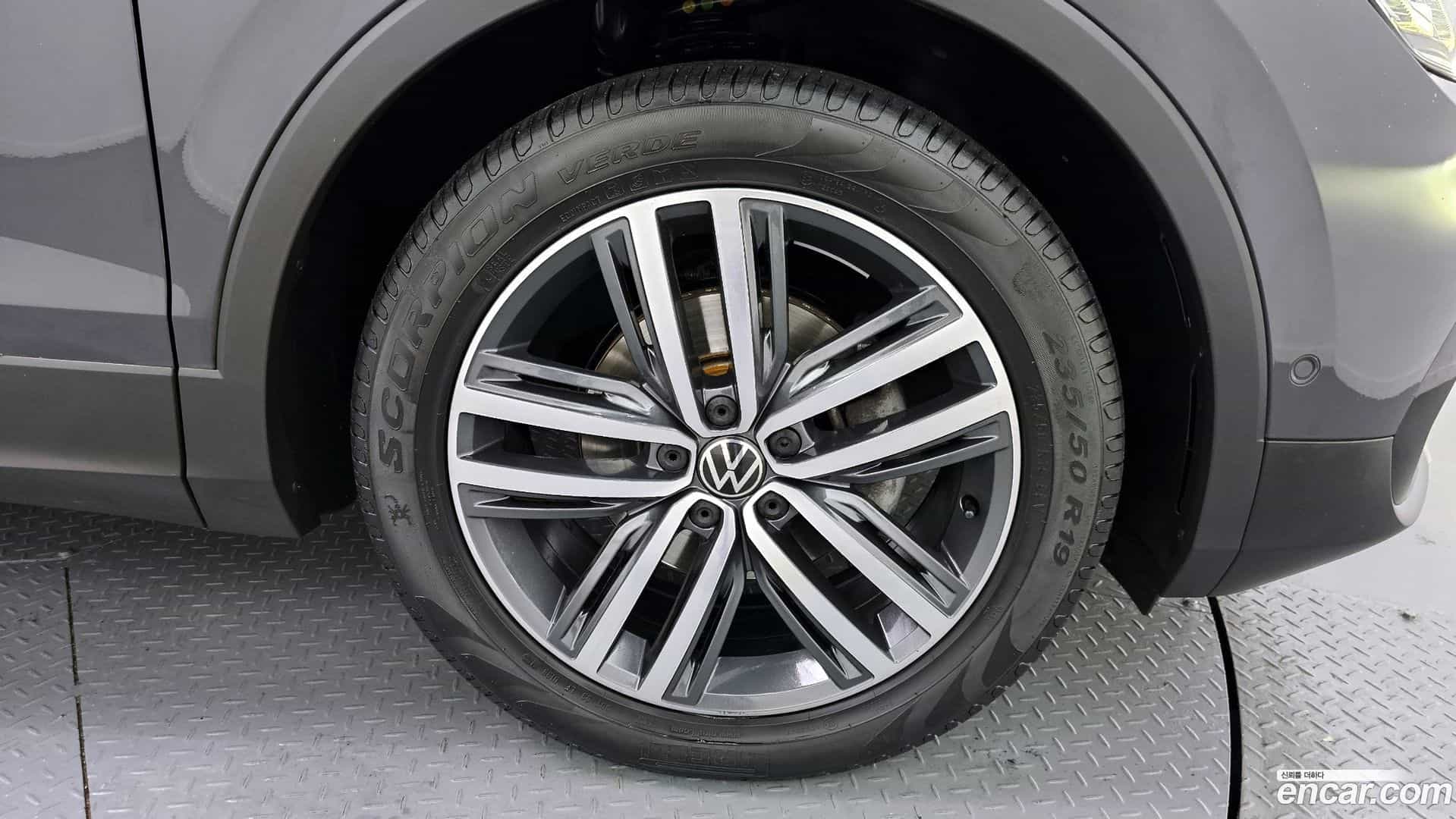 Tiguan Volkswagen 2022.7-OUTER-031