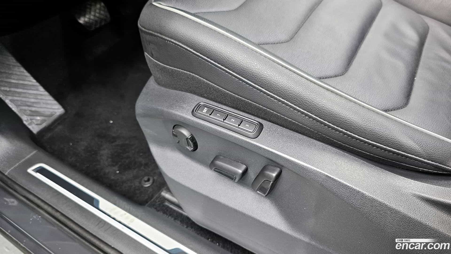Tiguan Volkswagen 2022.7-INNER-036