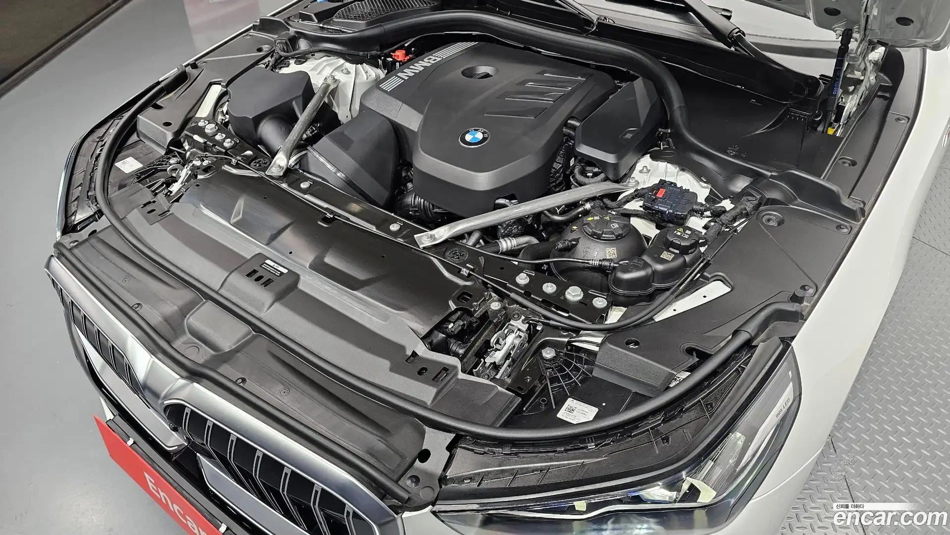 5-Series BMW 2025.4-OUTER-006