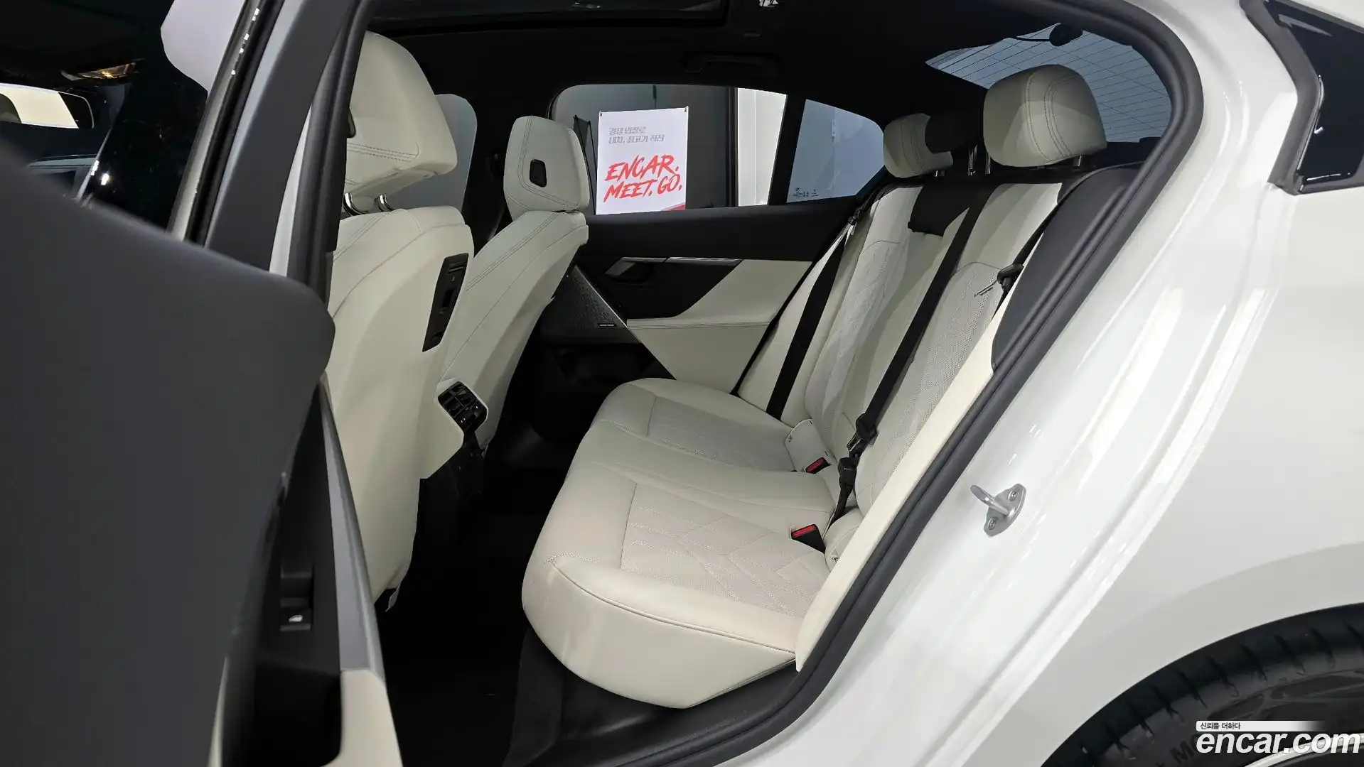 5-Series BMW 2025.4-OPTION-016