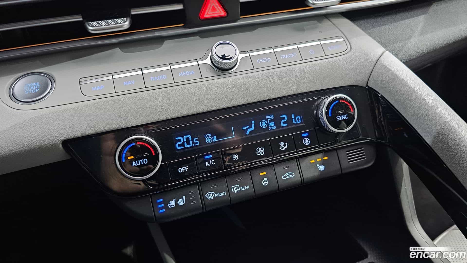 AVANTE Hyundai 2021.0-OPTION-042
