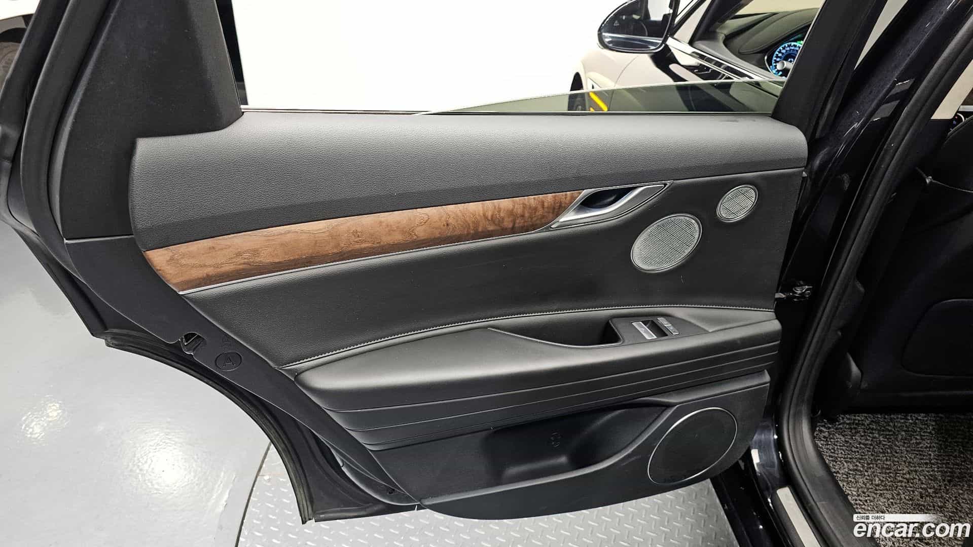 G80 Genesis 2021.8-OPTION-042
