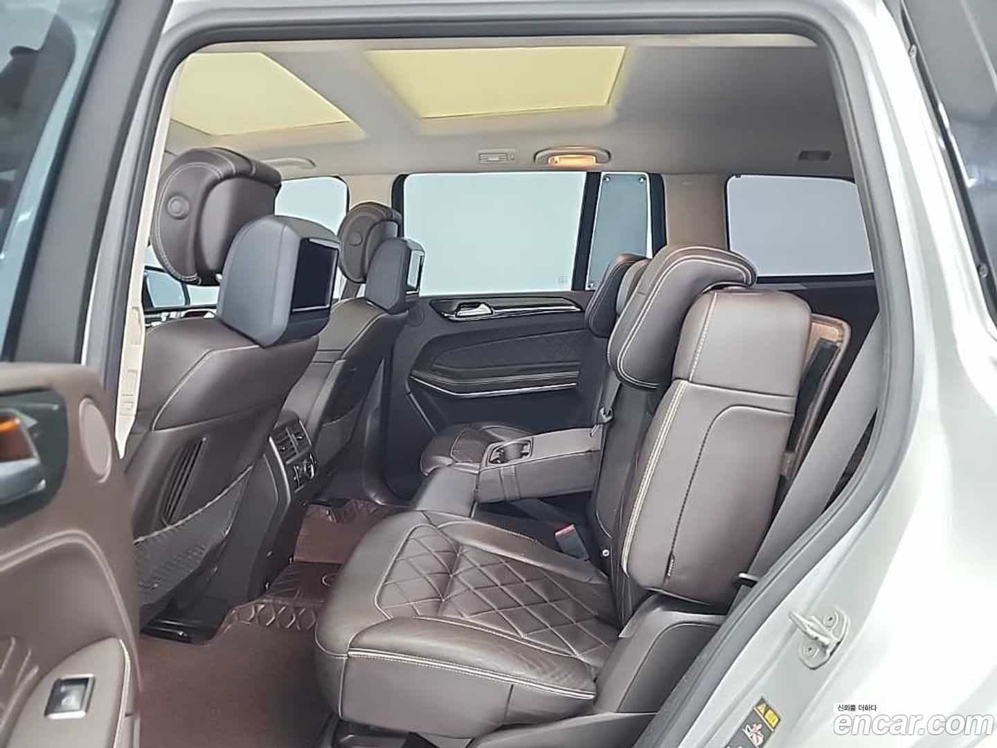 GLS-Class Mercedes-Benz 2017.10-OPTION-016