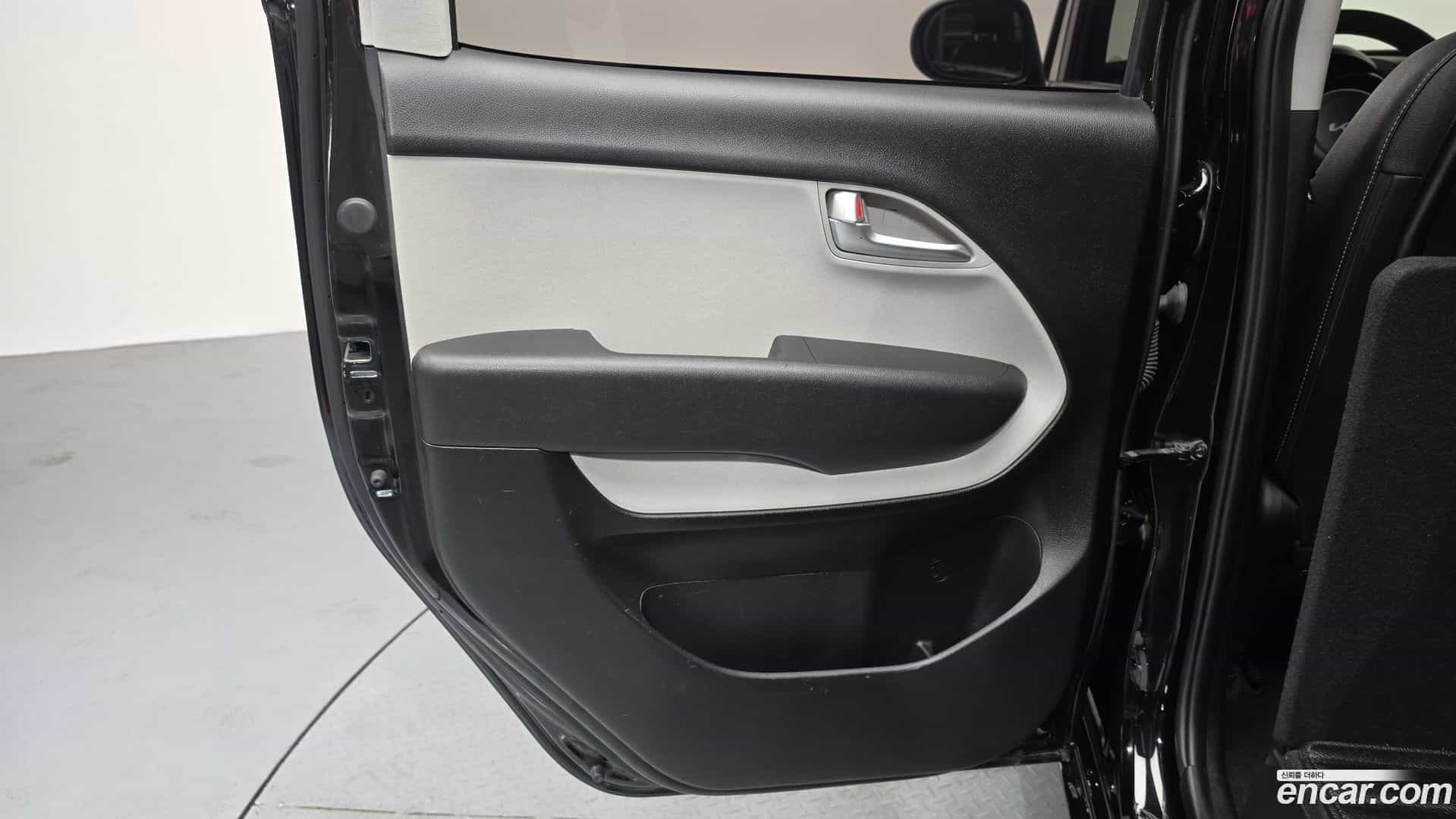 RAY Kia 2021.6-INNER-035