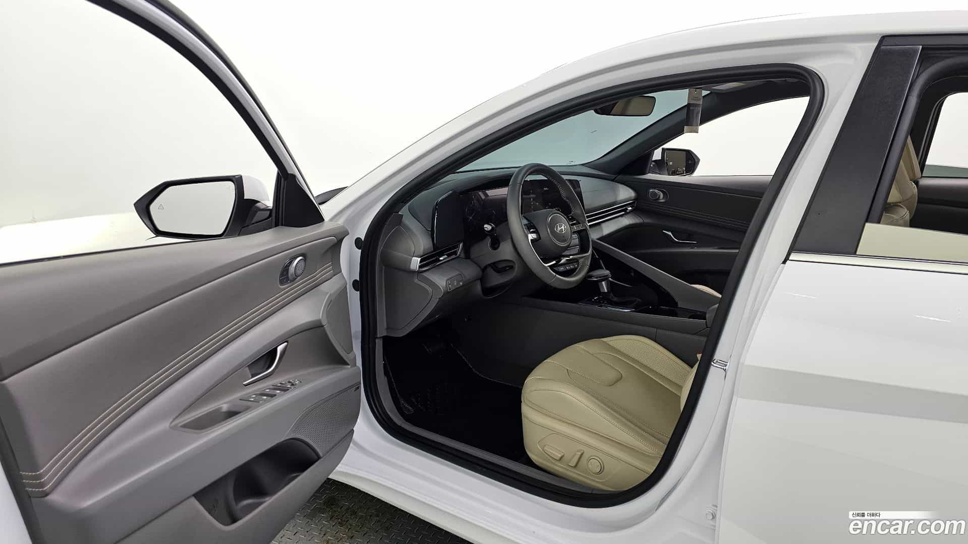 AVANTE Hyundai 2025.7-INNER-010