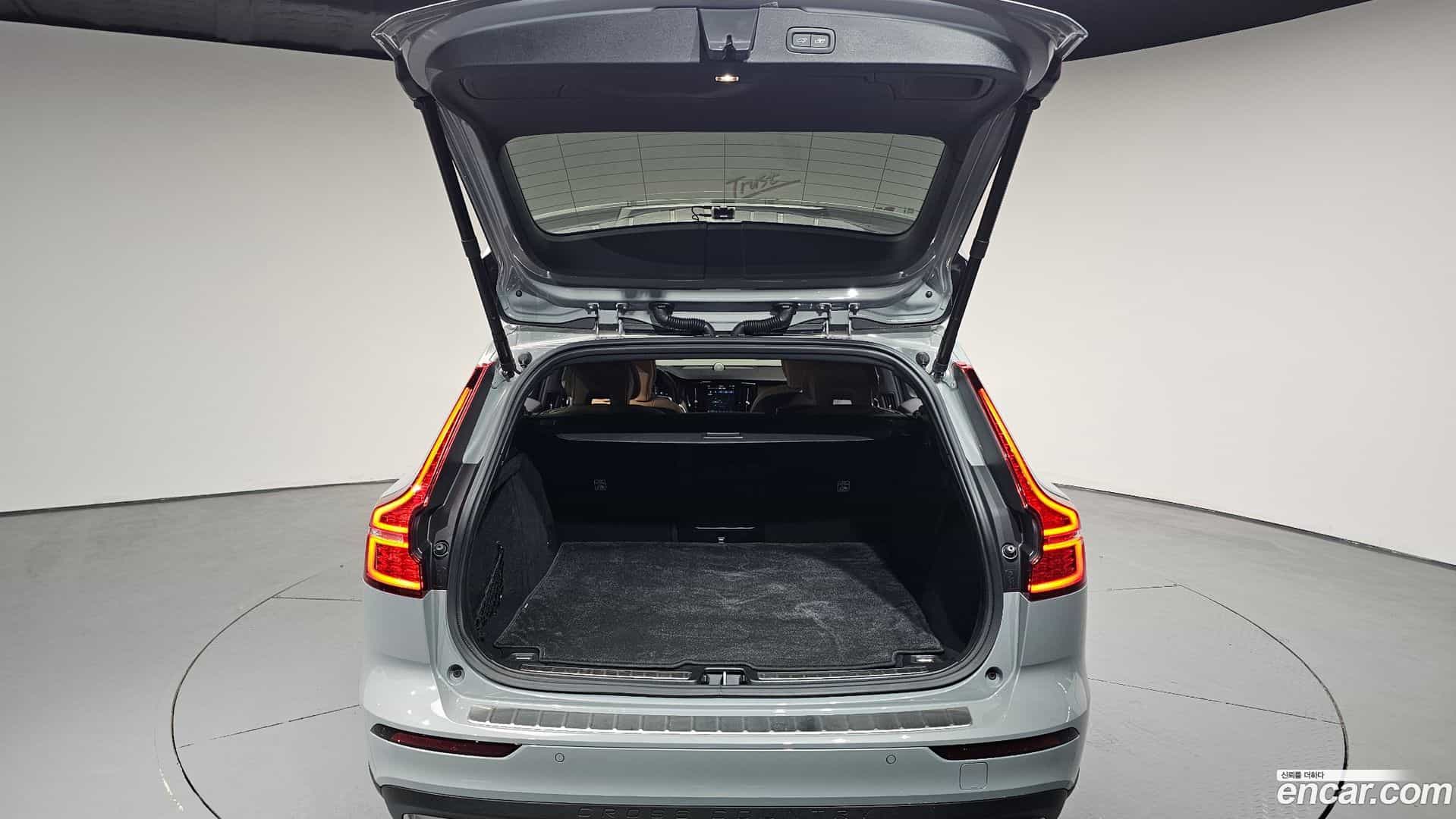 V60 Volvo 2024.6-OPTION-048