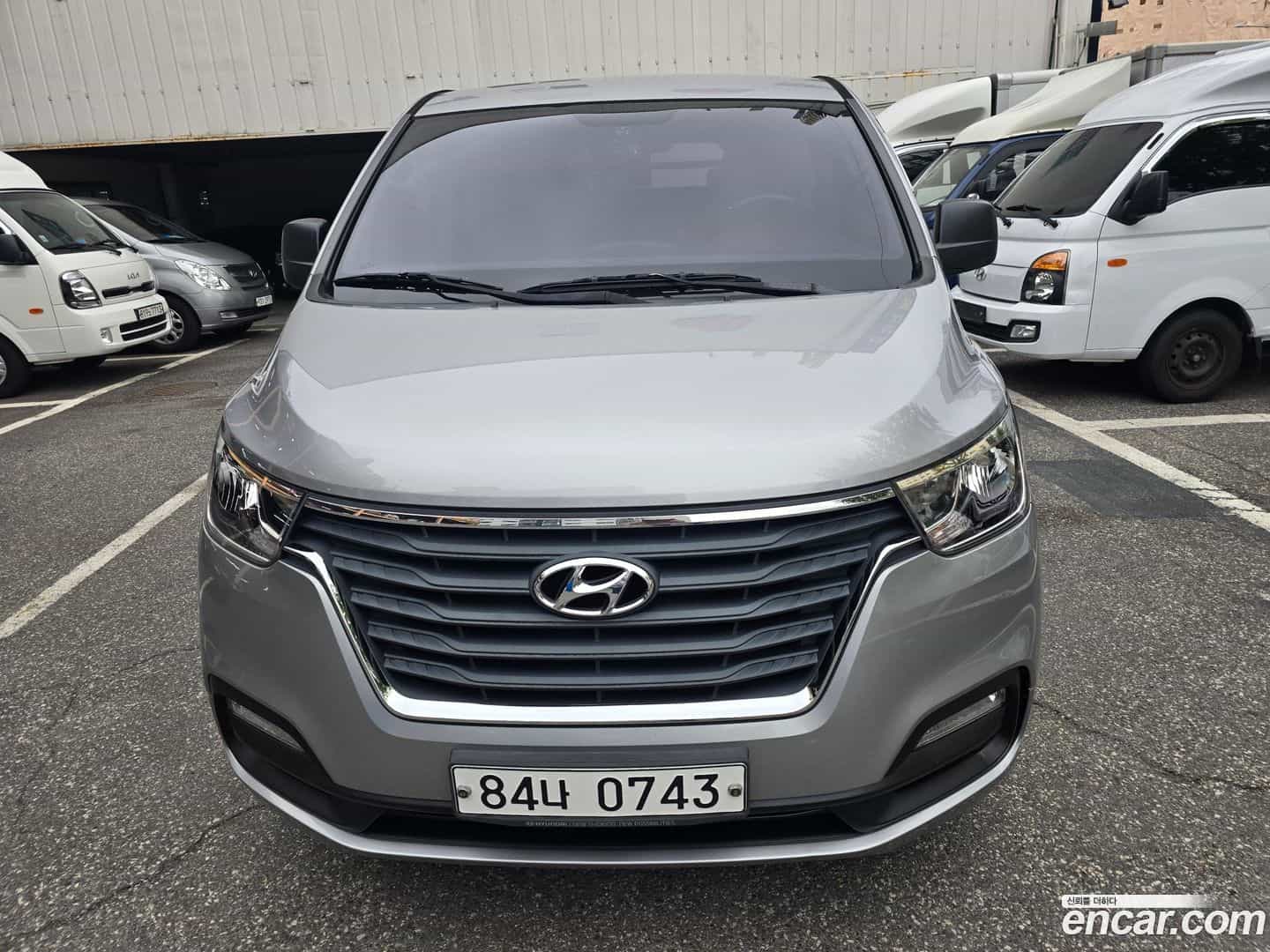 Starex Hyundai 2019.6-OUTER-002