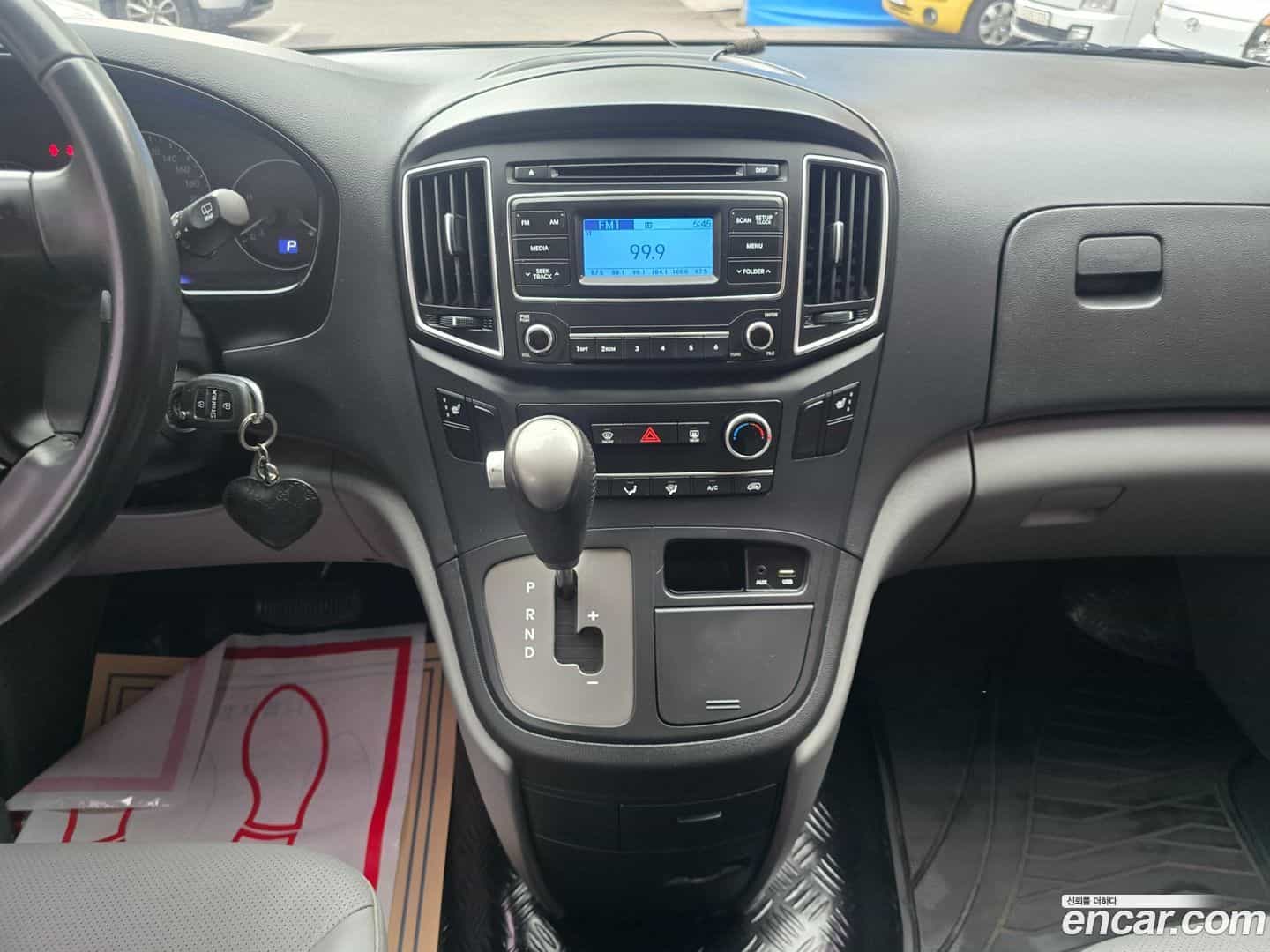 Starex Hyundai 2019.6-INNER-008