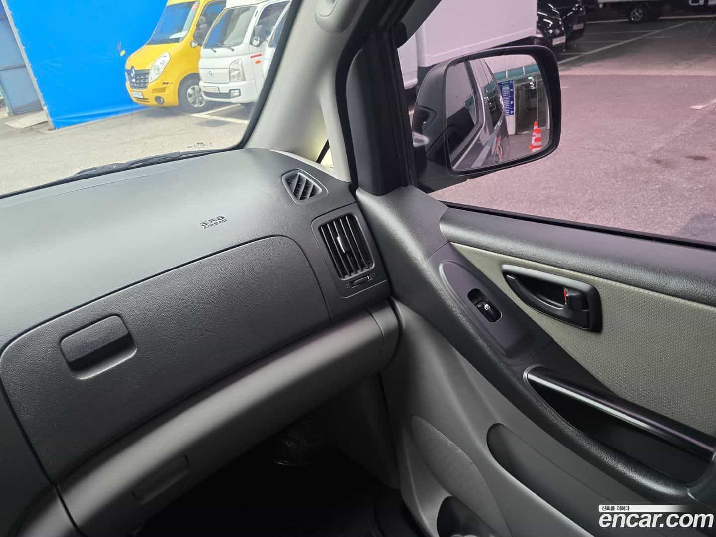 Starex Hyundai 2019.6-INNER-010