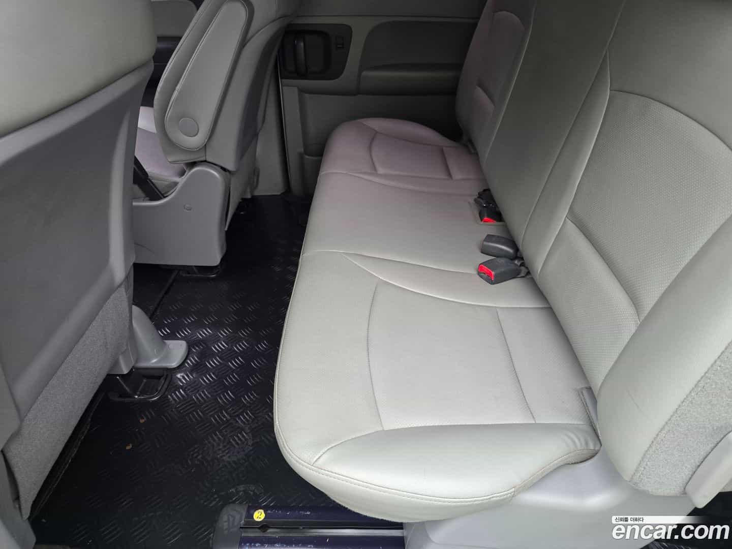 Starex Hyundai 2019.6-OPTION-018