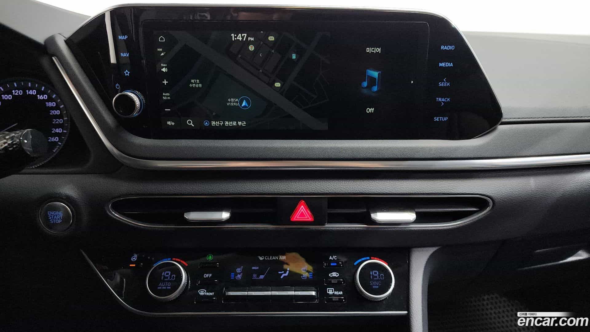 Sonata Hyundai 2019.4-OPTION-017