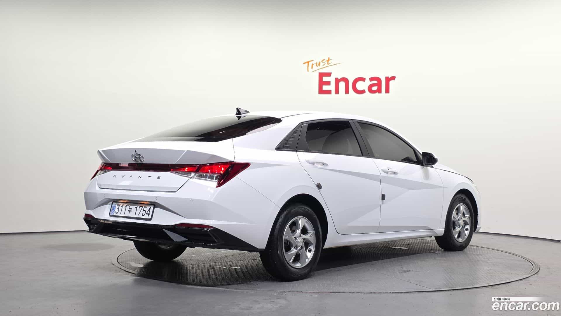 AVANTE Hyundai 2022.0-OUTER-002