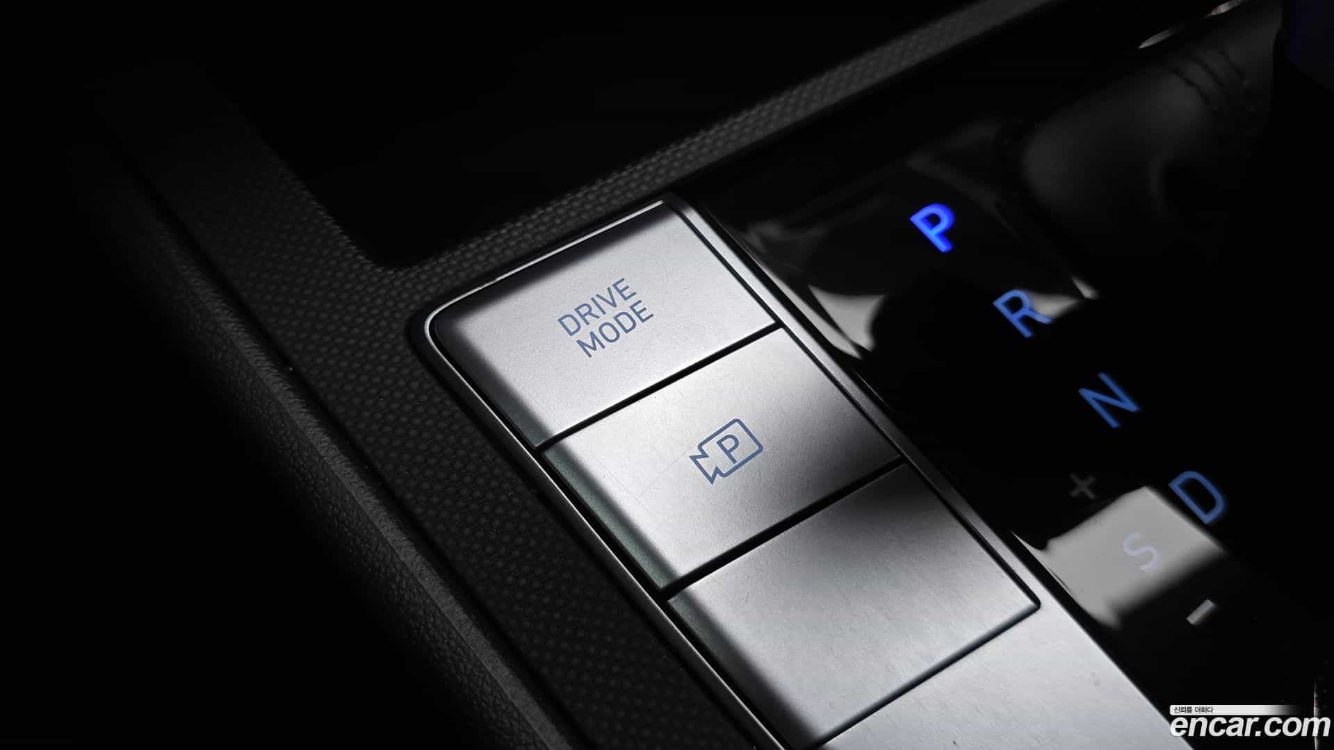 AVANTE Hyundai 2022.0-OPTION-042