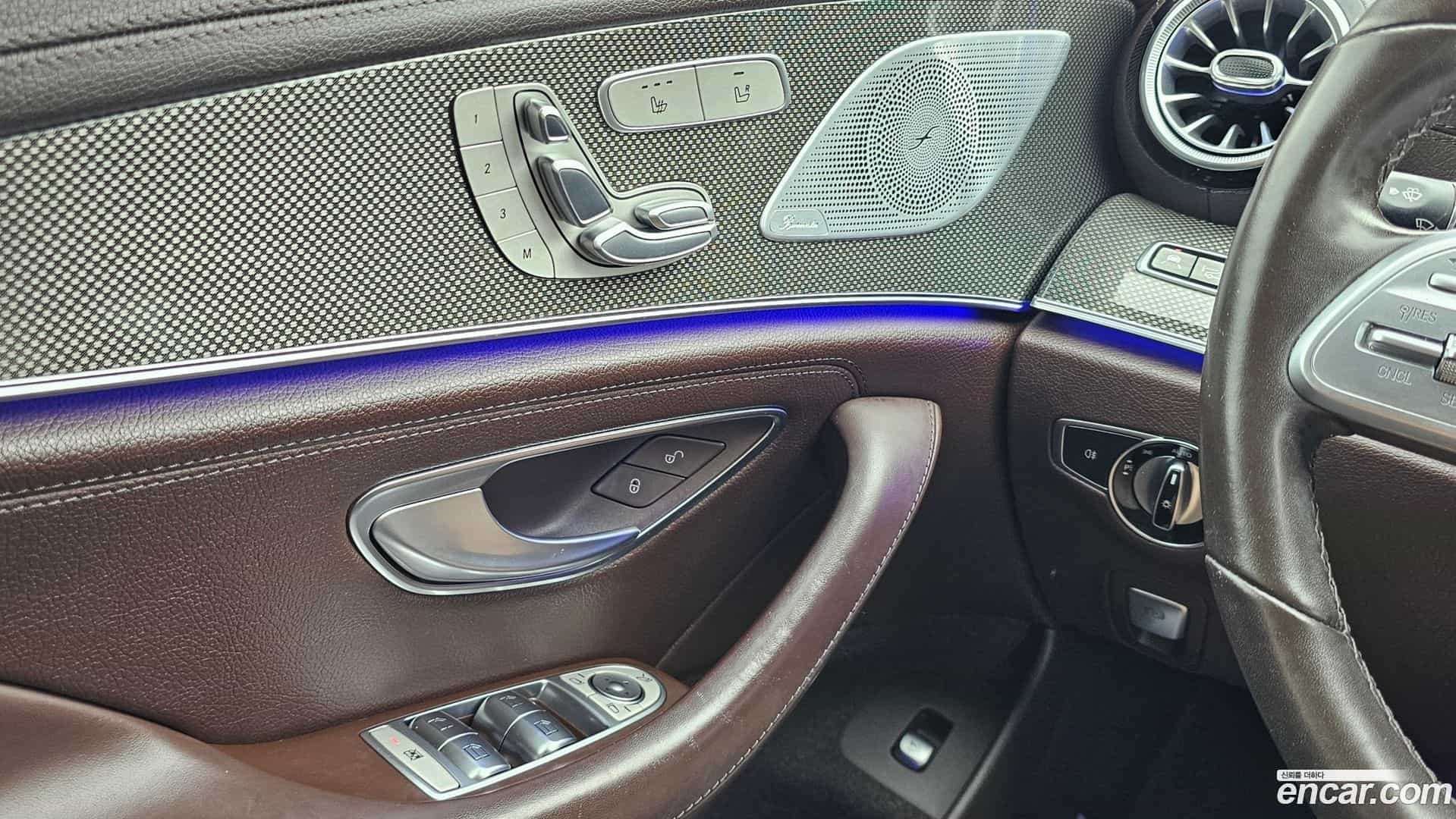 CLS-Class Mercedes-Benz 2020.8-OPTION-017