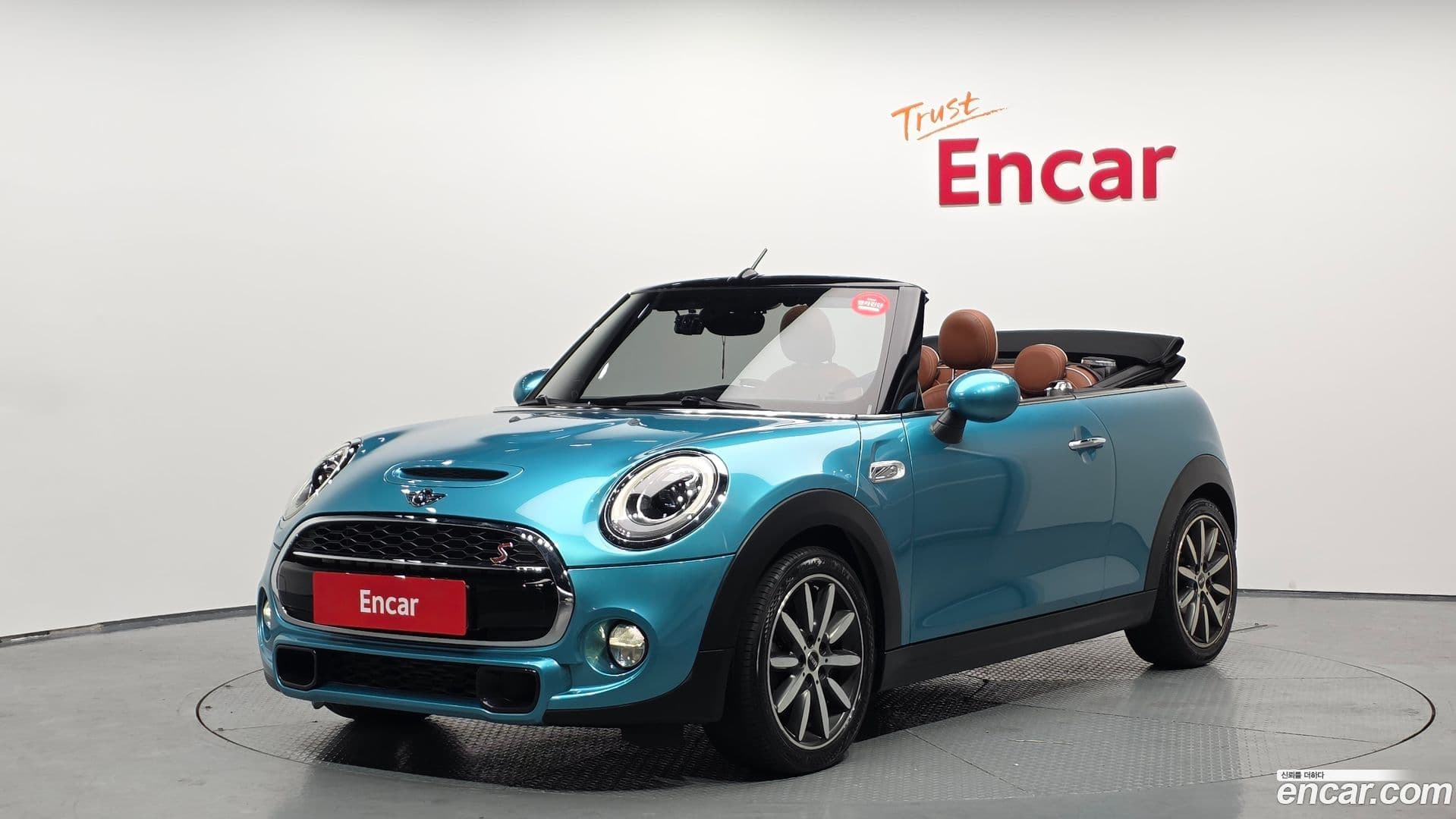 Main__Slider__Photo:Cooper Convertible Mini 2016.3-0