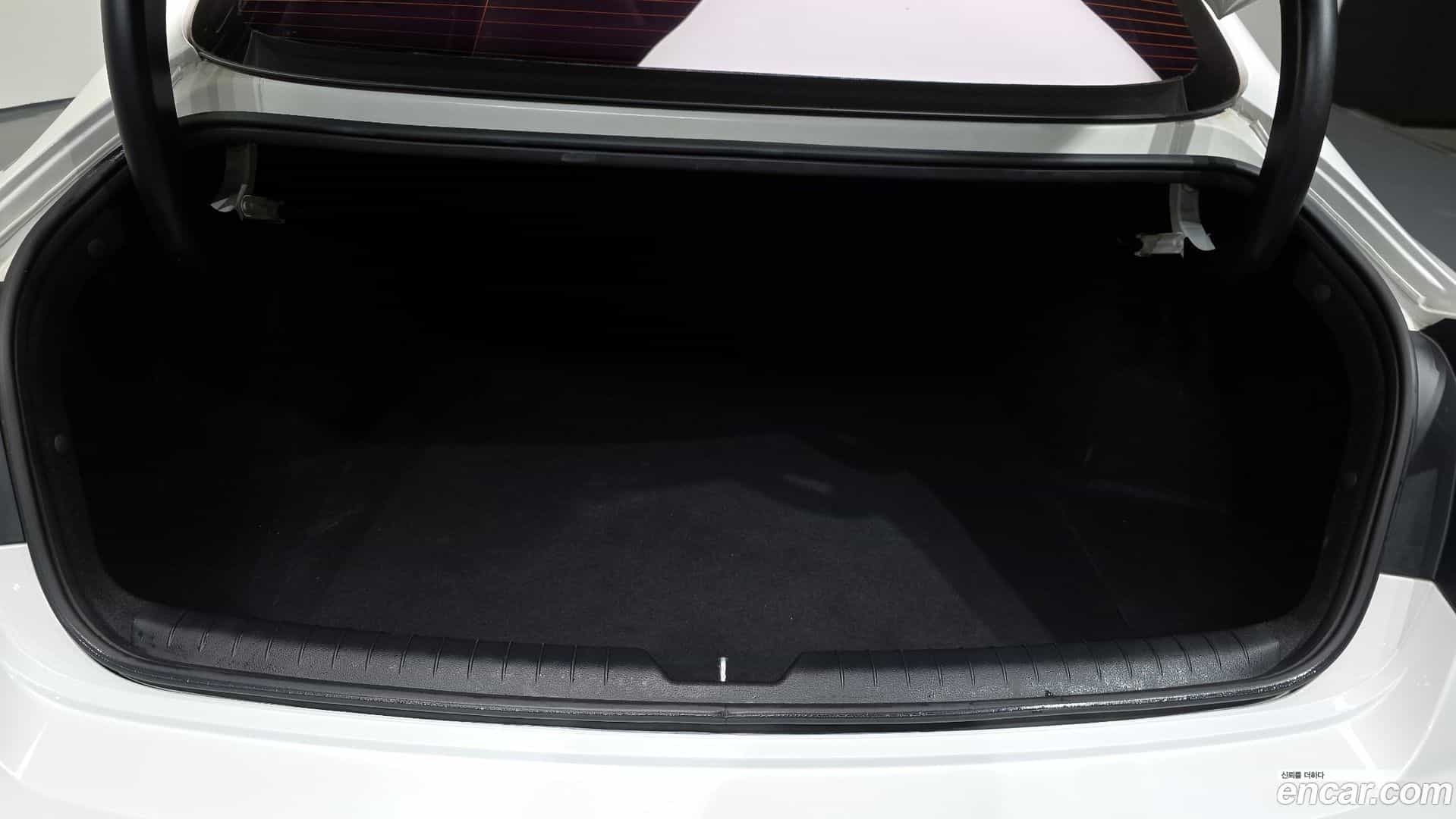 Sonata Hyundai 2019.6-OPTION-024