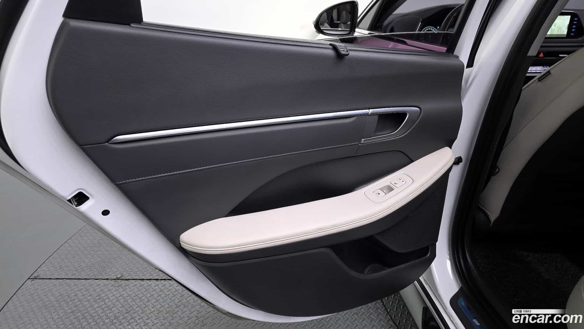 Sonata Hyundai 2019.6-INNER-035