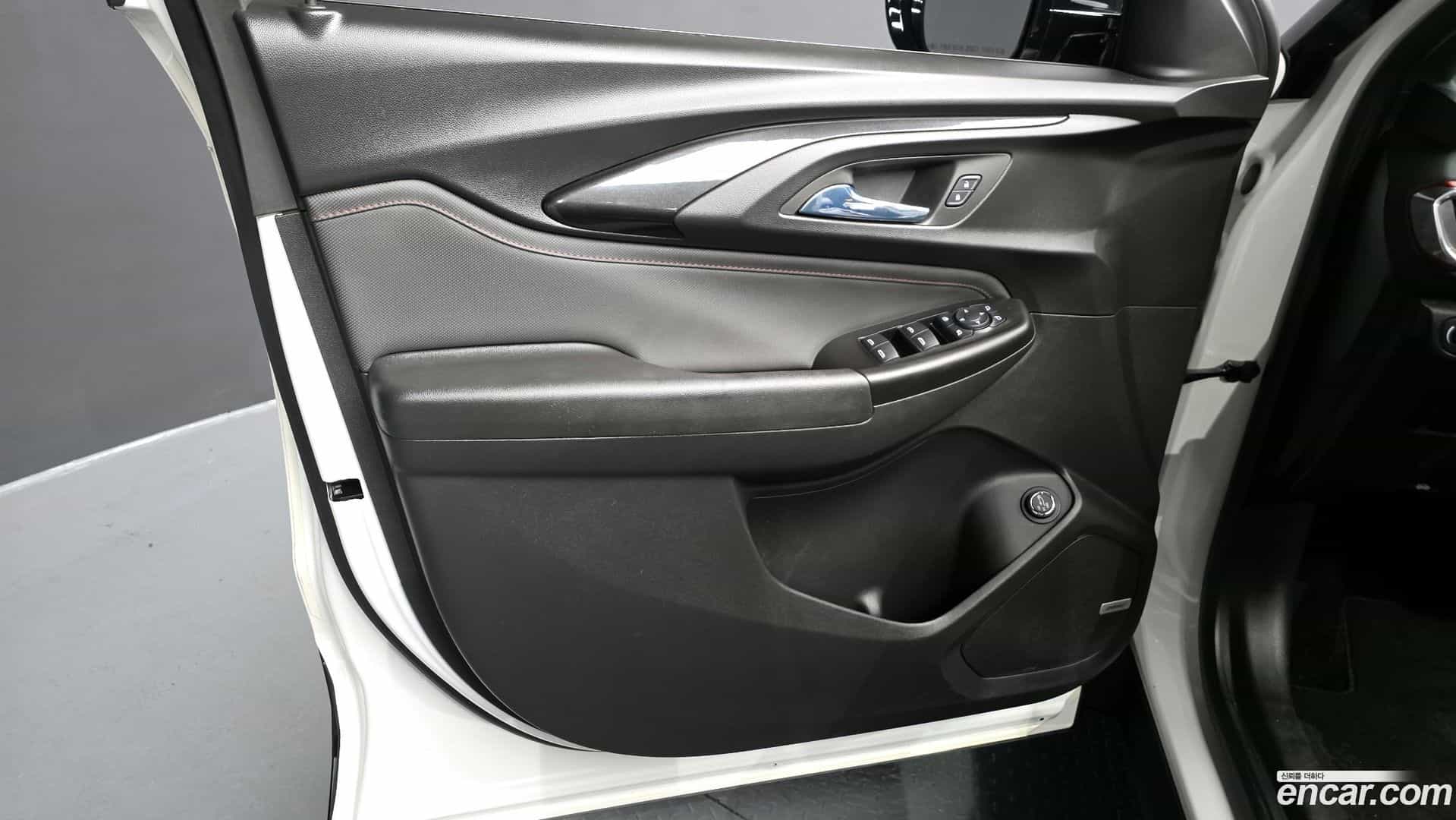 Trailblazer Chevrolet 2021.9-INNER-034