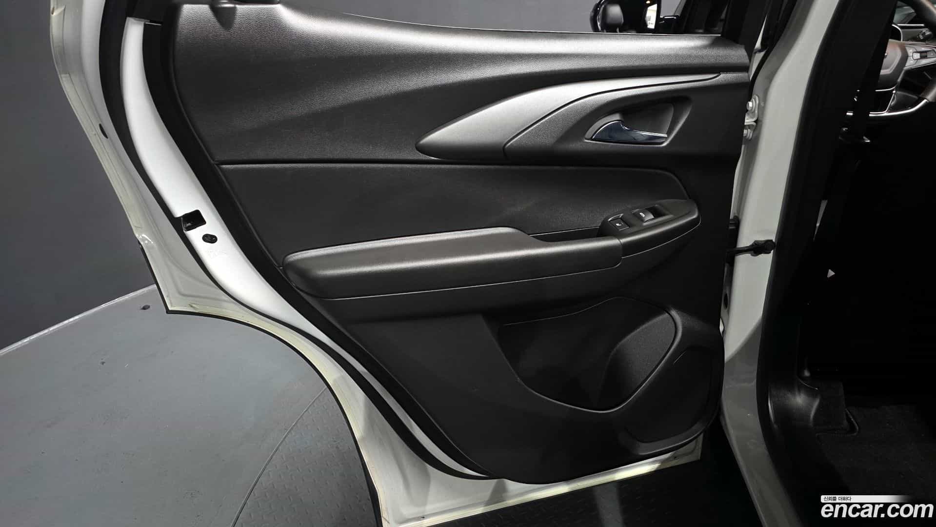 Trailblazer Chevrolet 2021.9-INNER-035
