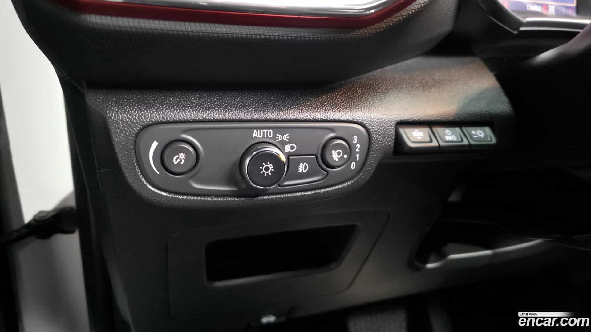 Trailblazer Chevrolet 2021.9-OPTION-042