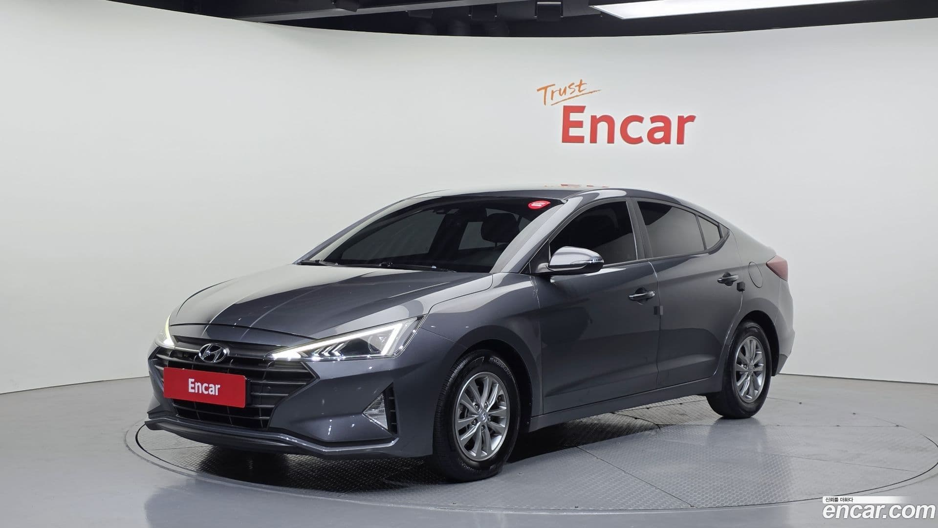 Main__Slider__Photo:AVANTE Hyundai 2019.3-0