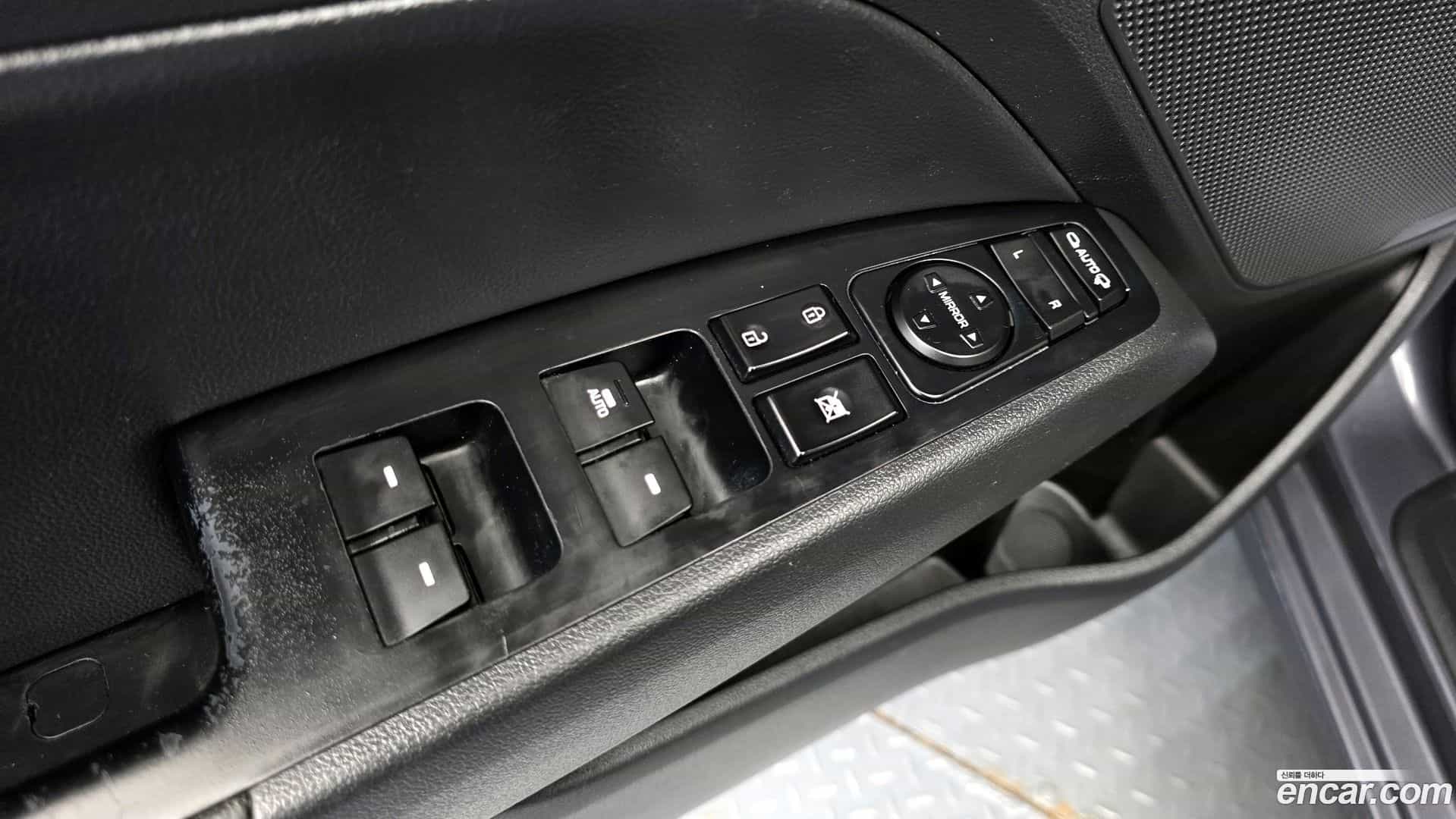 AVANTE Hyundai 2019.3-OPTION-023