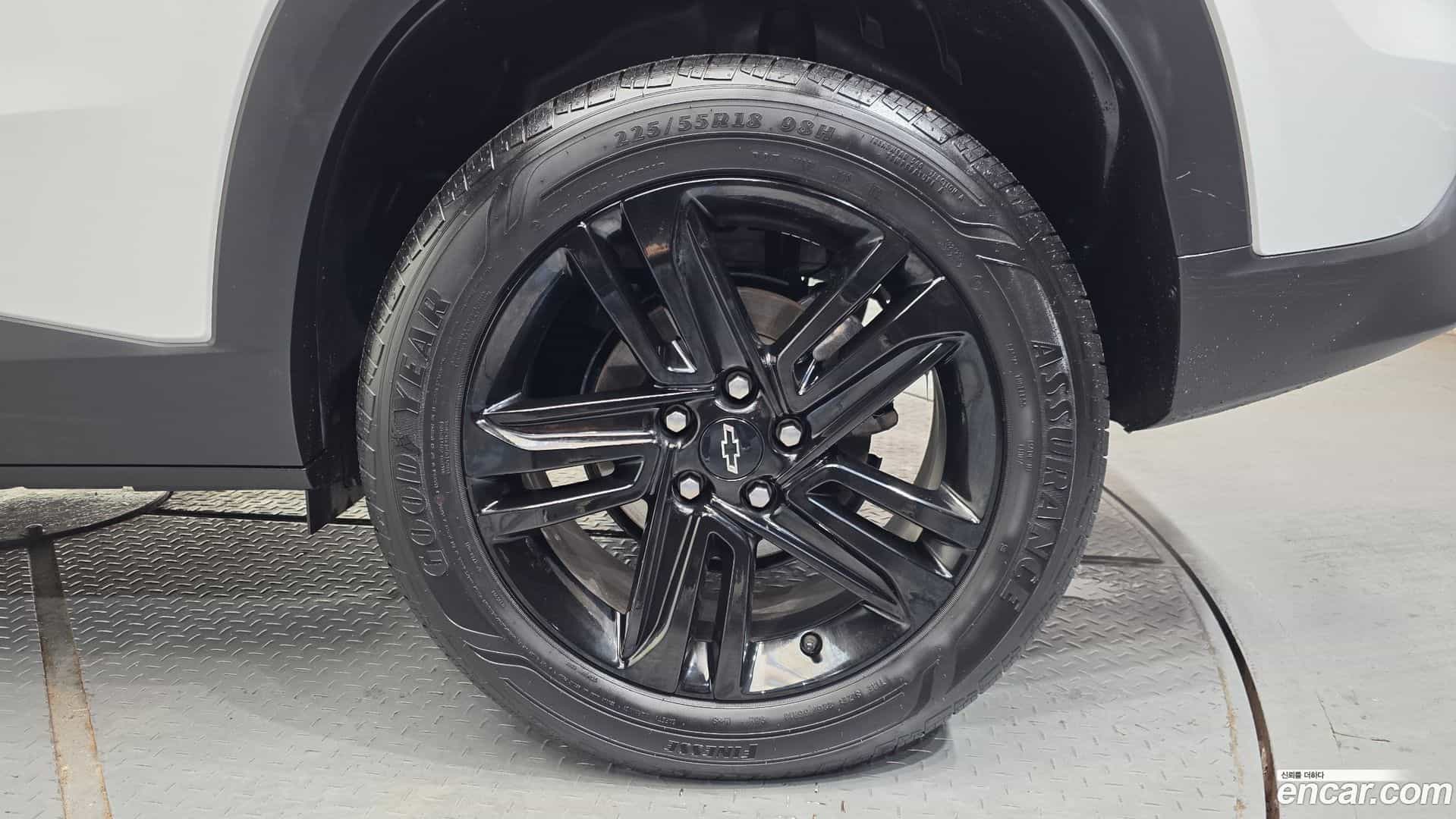 Trax Chevrolet 2024.5-OUTER-031