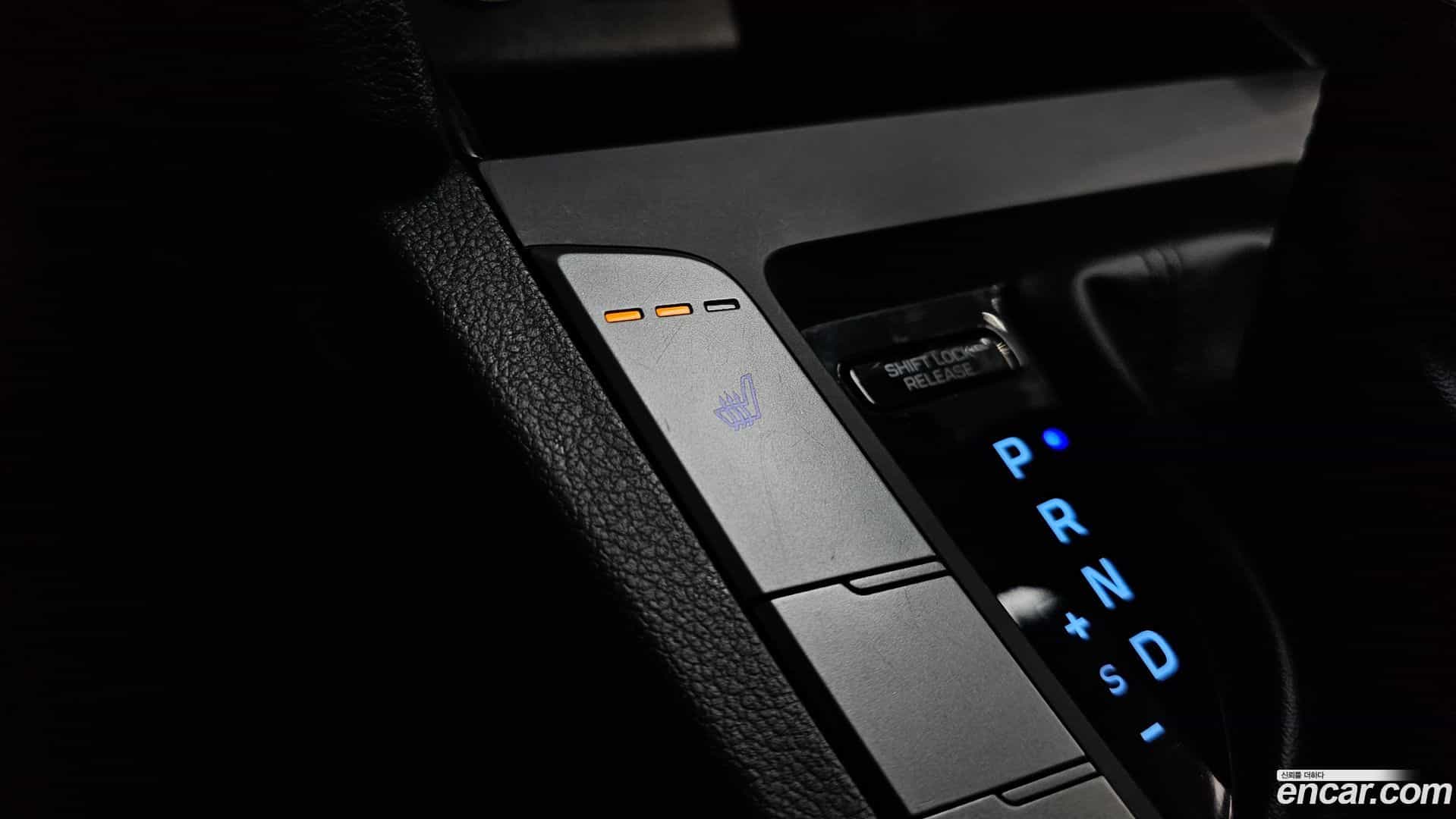 AVANTE Hyundai 2019.7-OPTION-022